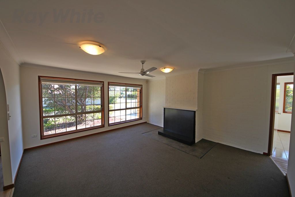 2 Staydar Crescent, Meadowbrook, QLD 4131