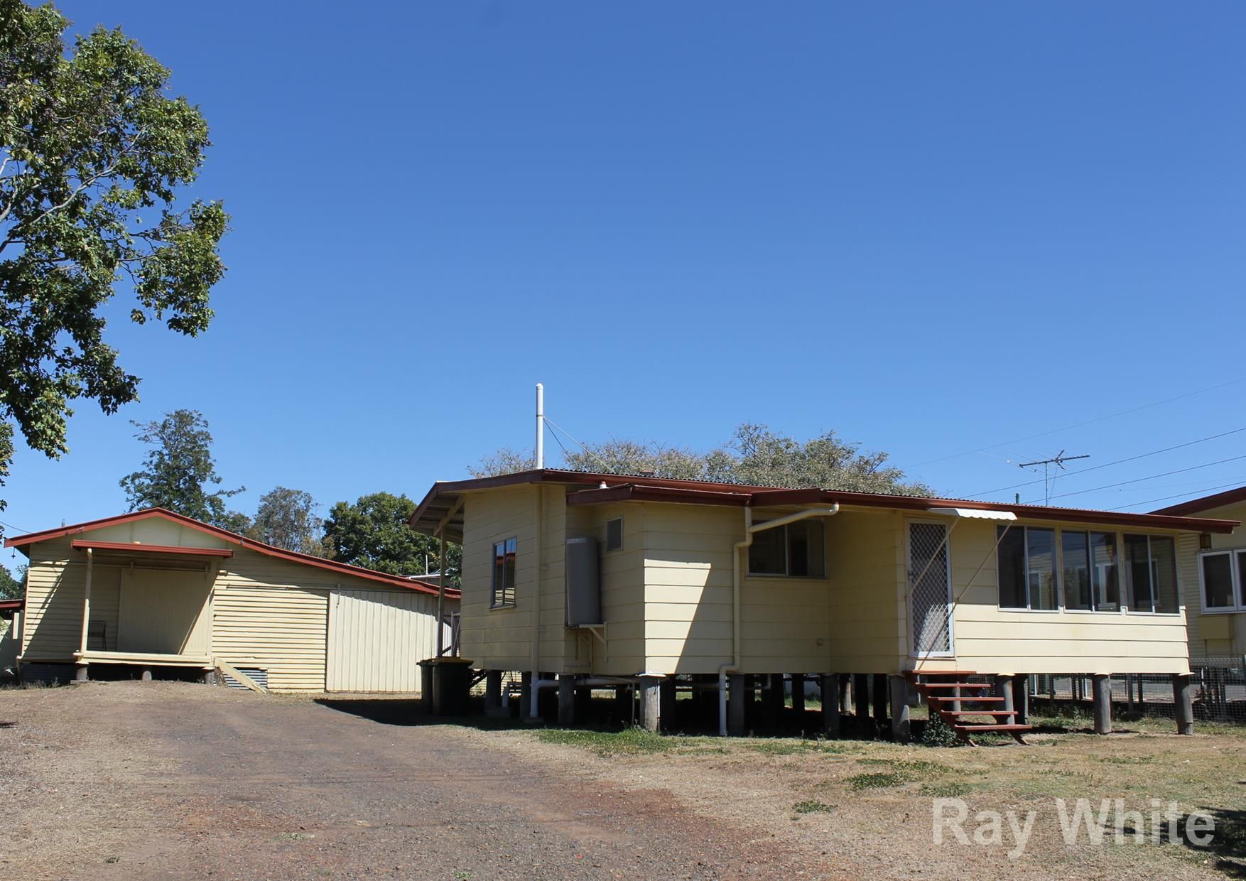 2 Hayden Street, Dalby QLD 4405