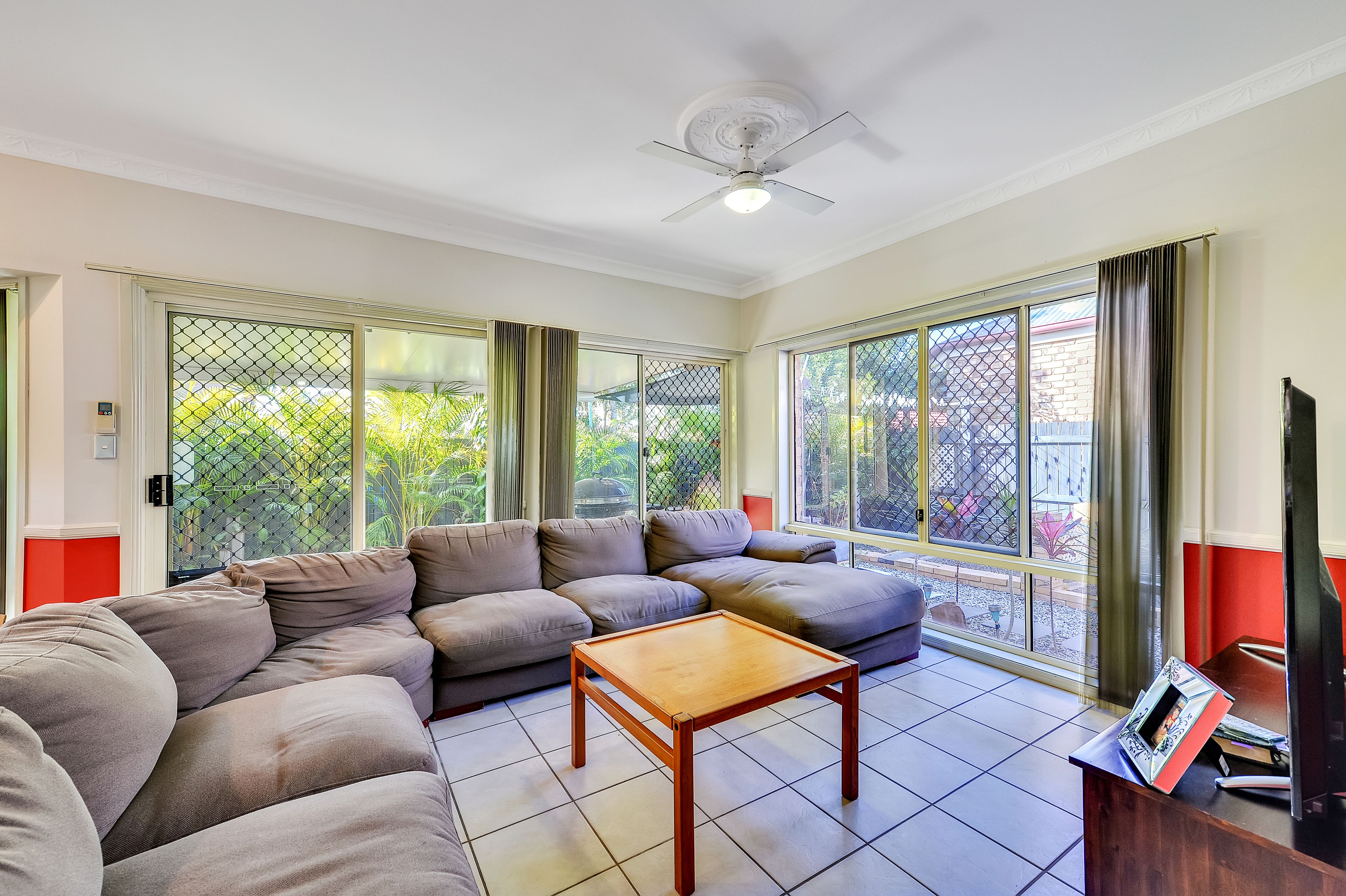55 Oxford Parade, Forest Lake, QLD 4078