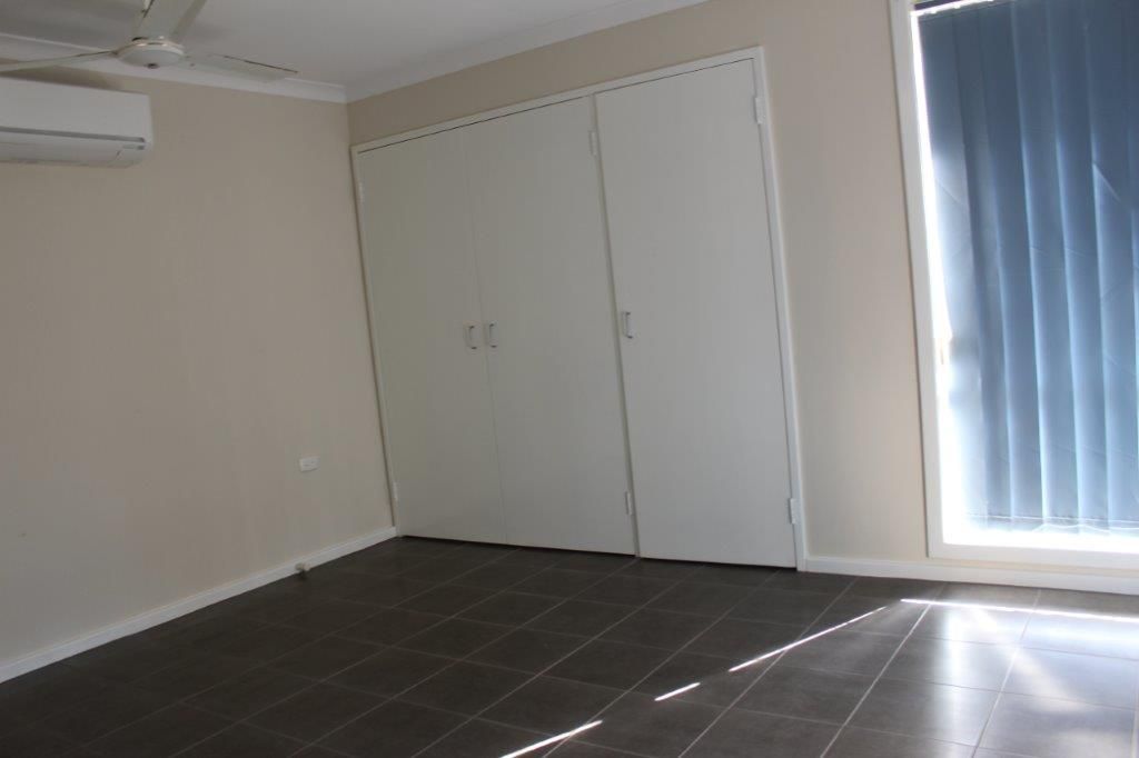 6 Thurkle Square, Dongara, WA 6525
