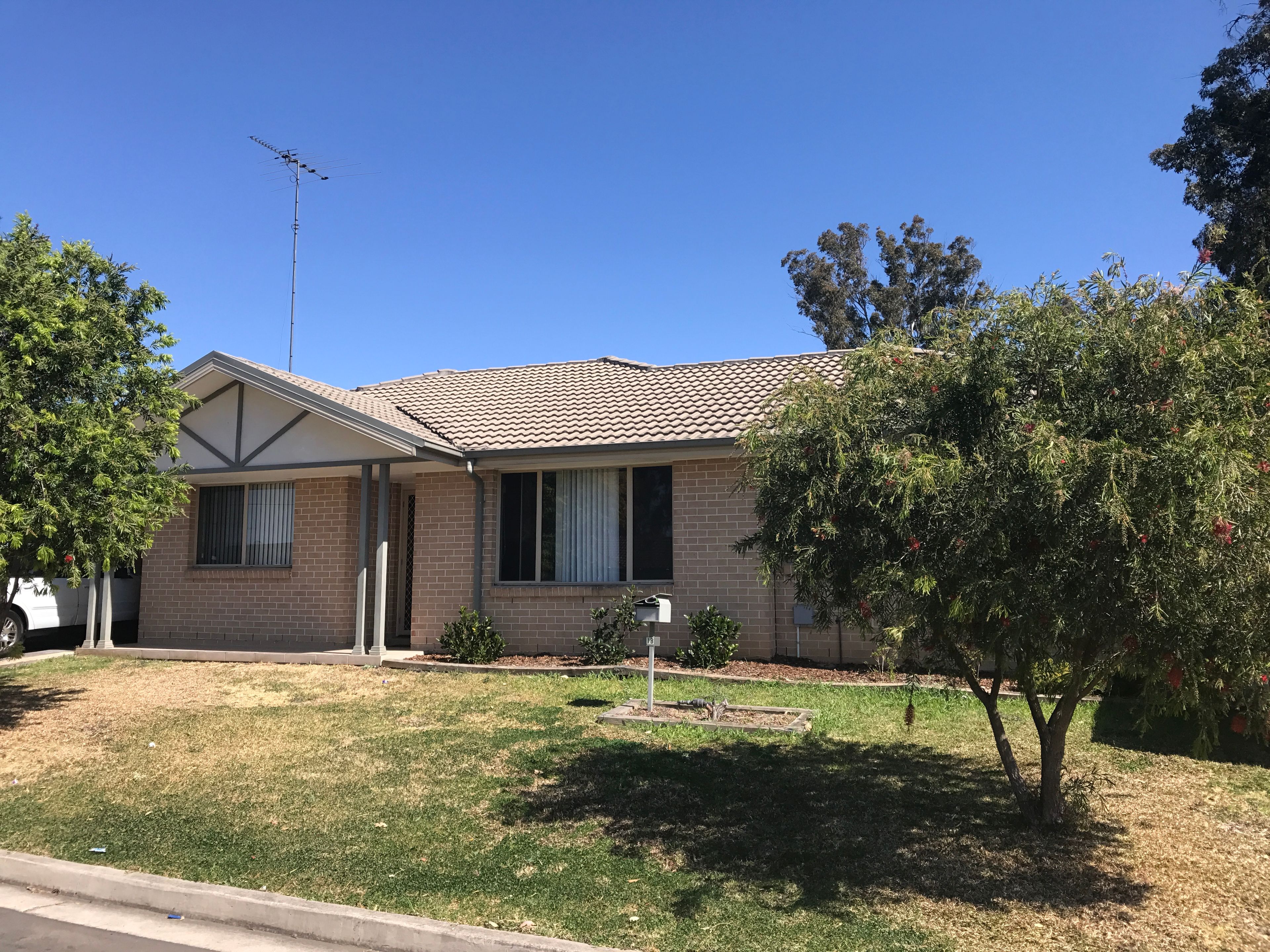 1B Cheltenham Avenue, Cambridge Park, NSW 2747