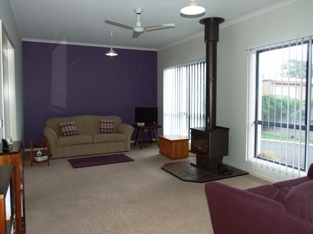 3 Grevilia Close, Cowes, VIC 3922