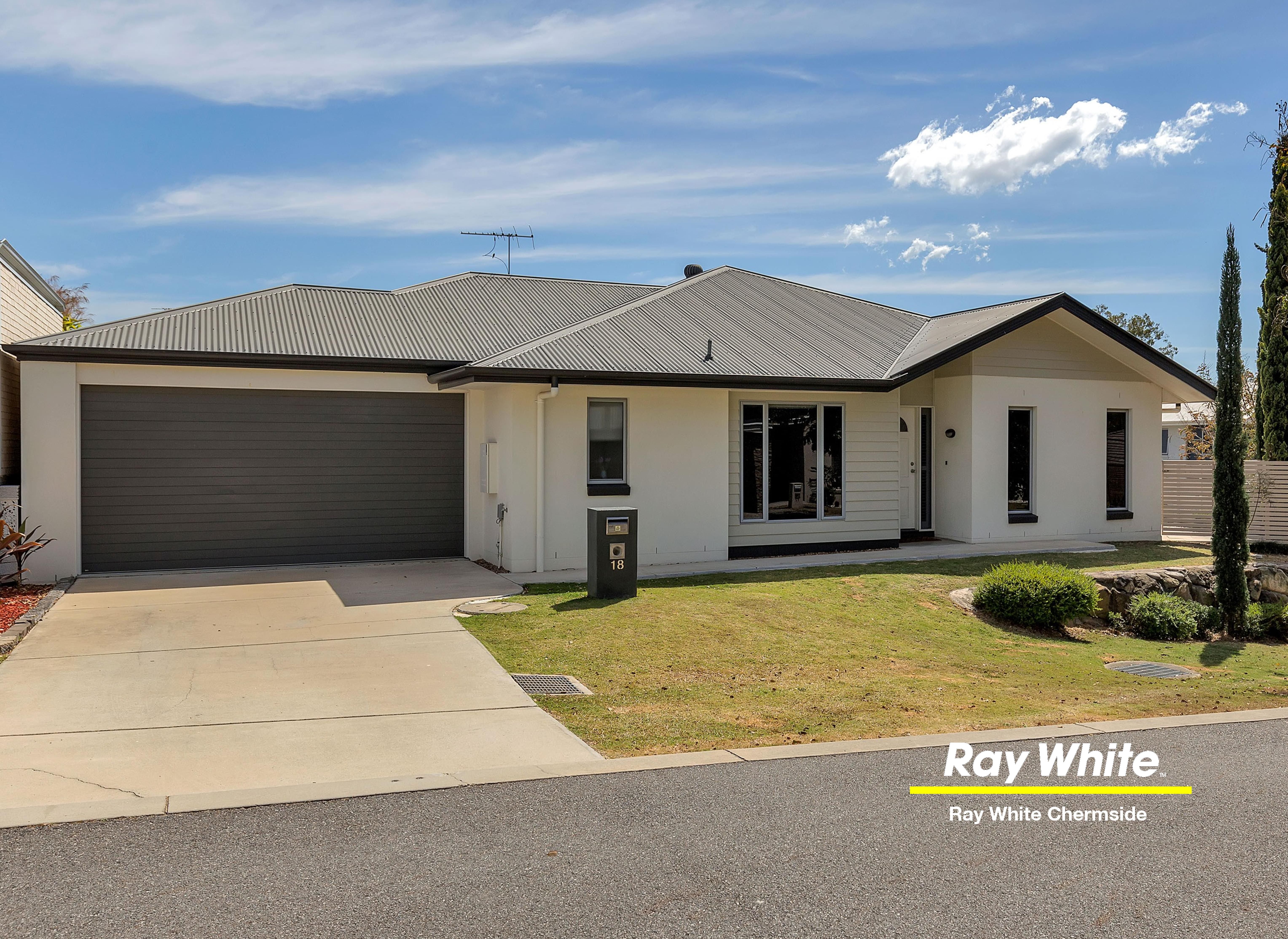 18 Hillside Circuit, Chermside West QLD 4032