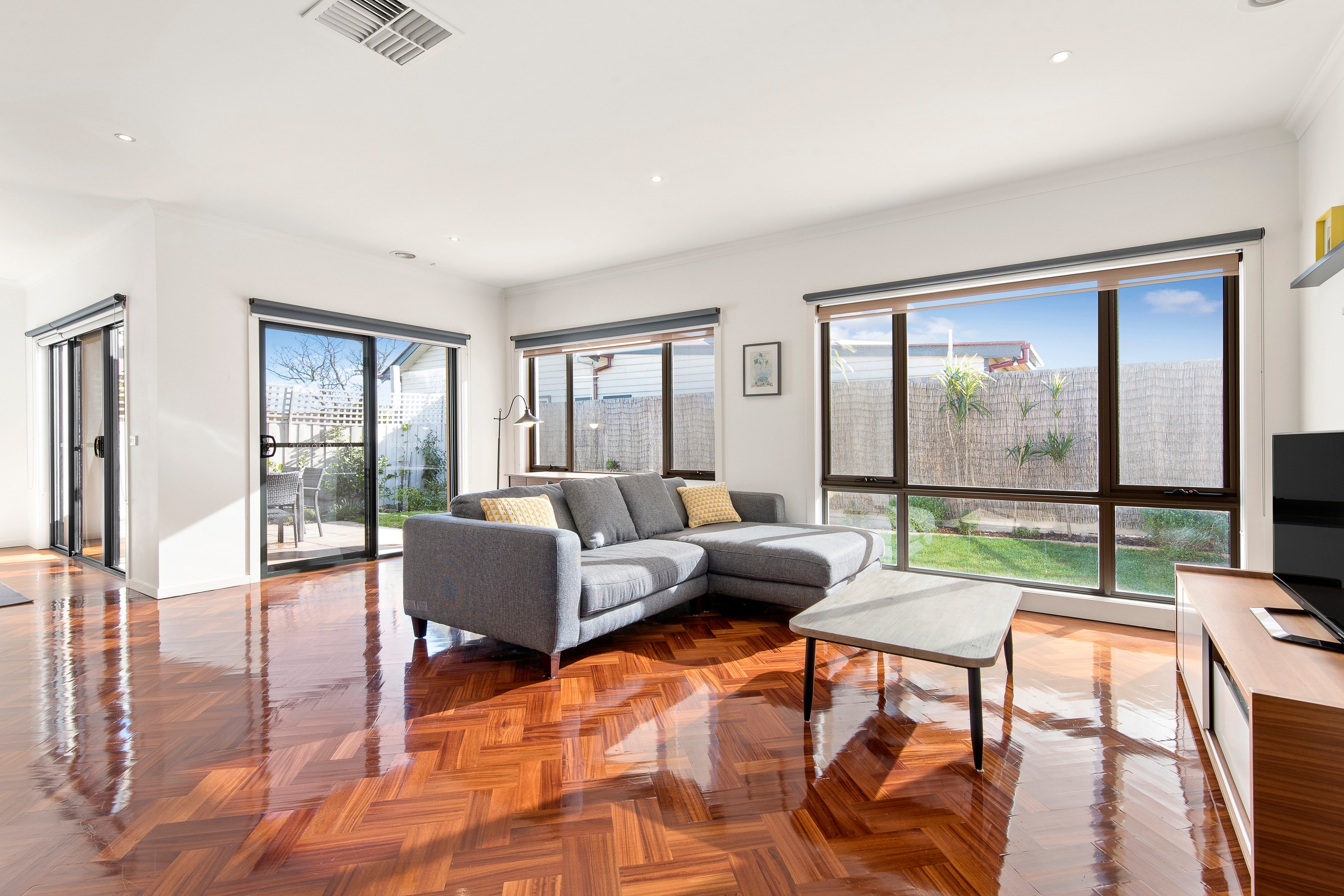 2/109 Kangaroo Road, Hughesdale, VIC 3166