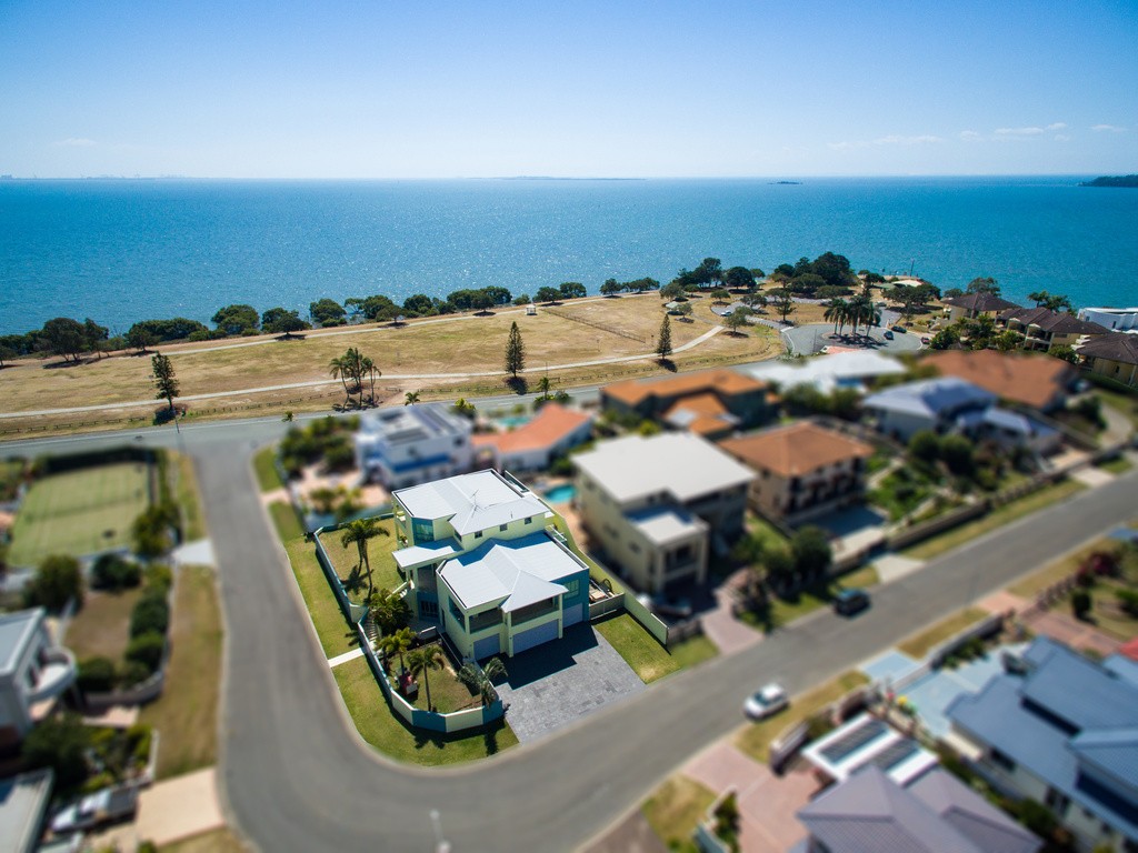 24 Mainsail Street, Birkdale, QLD 4159
