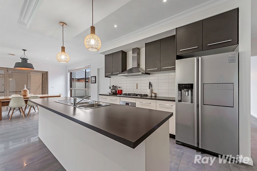 5 Sage Hills Place, Craigieburn, VIC 3064