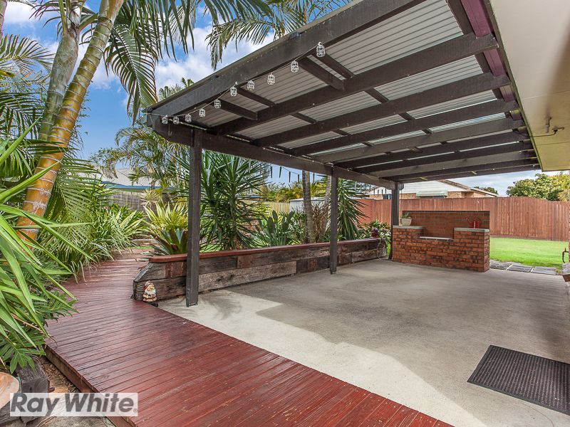 6 Linthaven Drive, Rothwell, QLD 4022