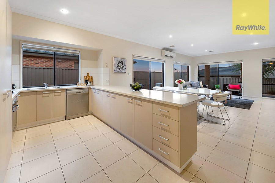 52 Balyang Way, Craigieburn, VIC 3064