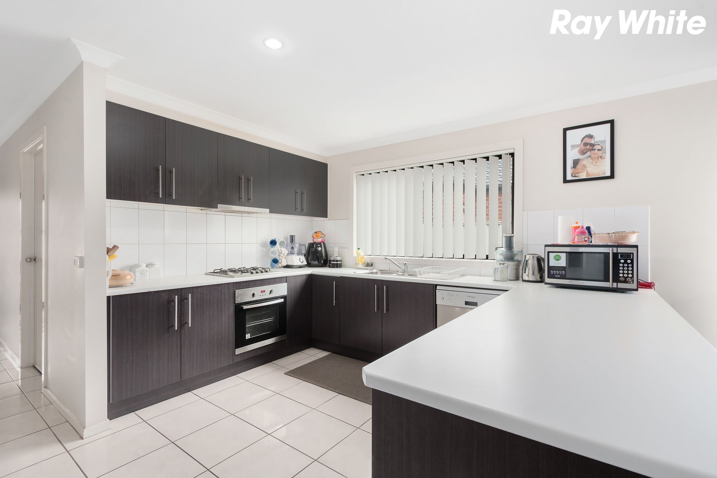 3 Debra Avenue, Pakenham, VIC 3810