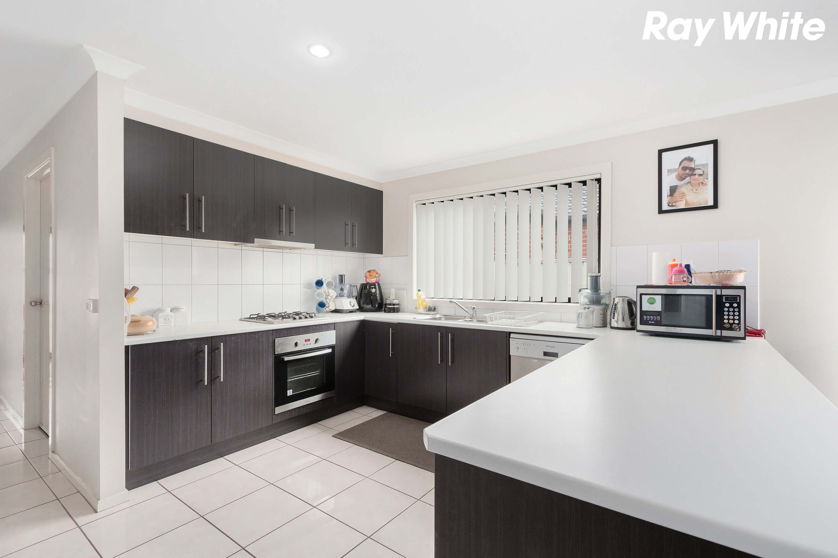 3 Debra Avenue, Pakenham, VIC 3810