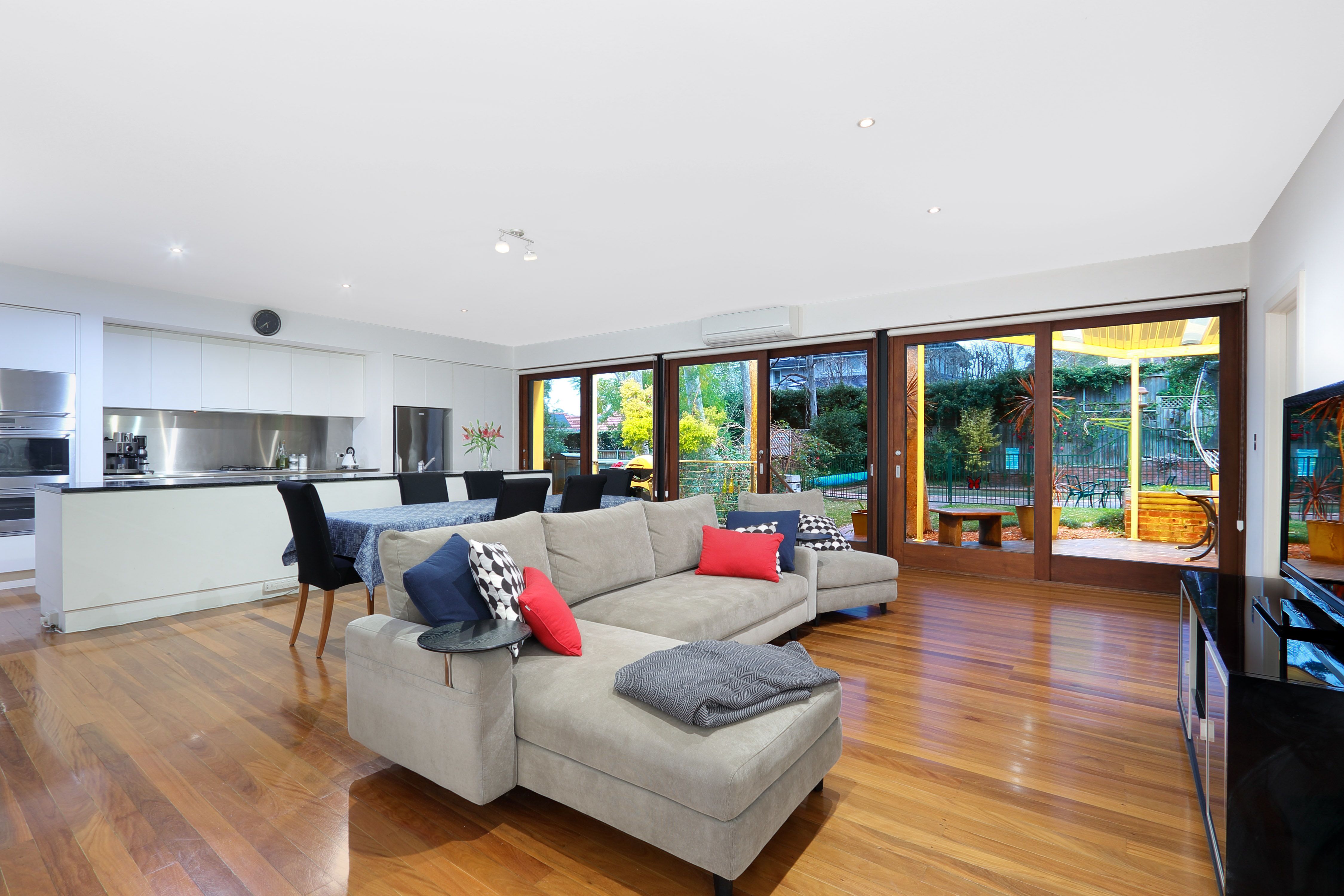 19 Lansdowne Parade, Oatley, NSW 2223