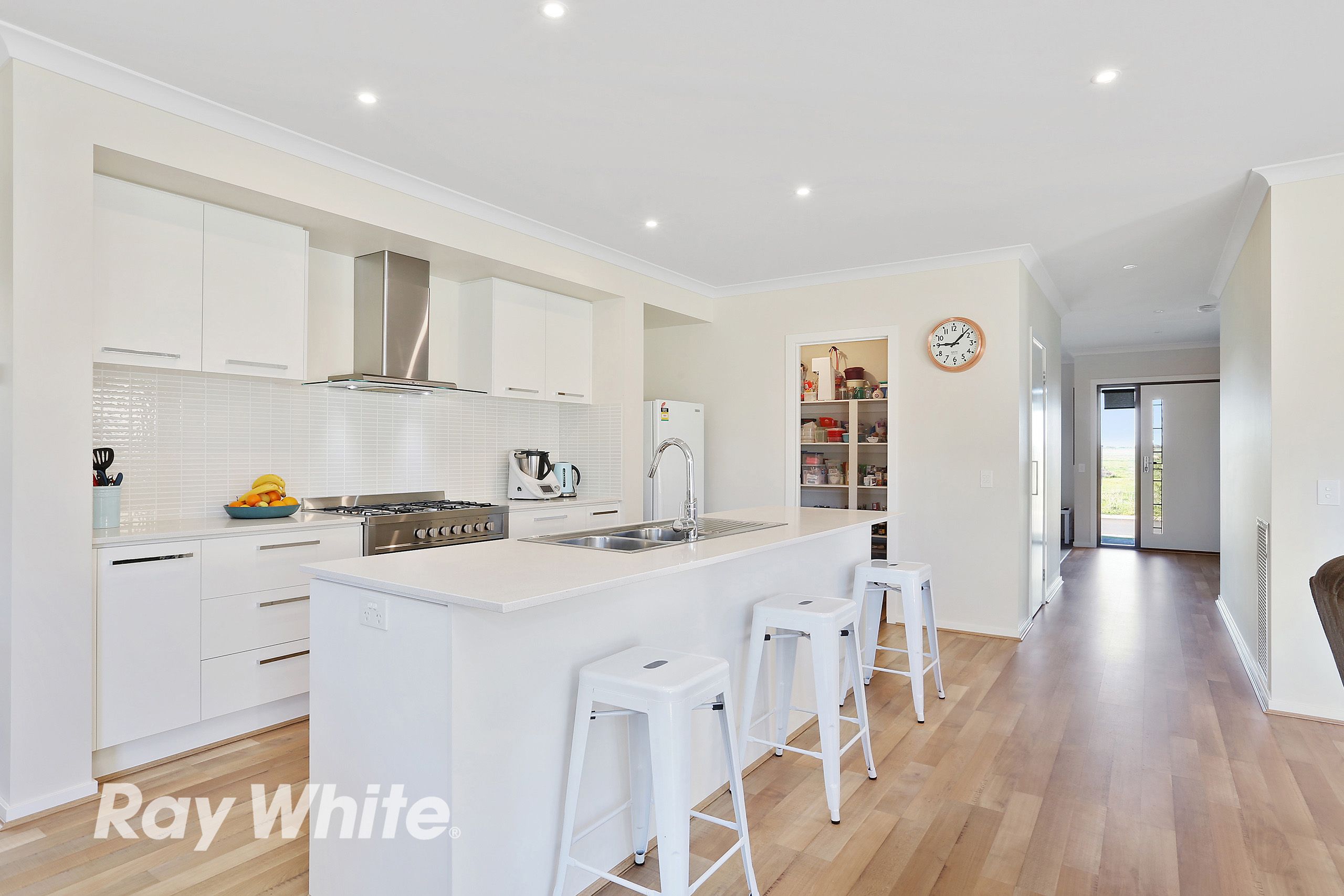 84 Canterbury Road West, Lara, VIC 3212