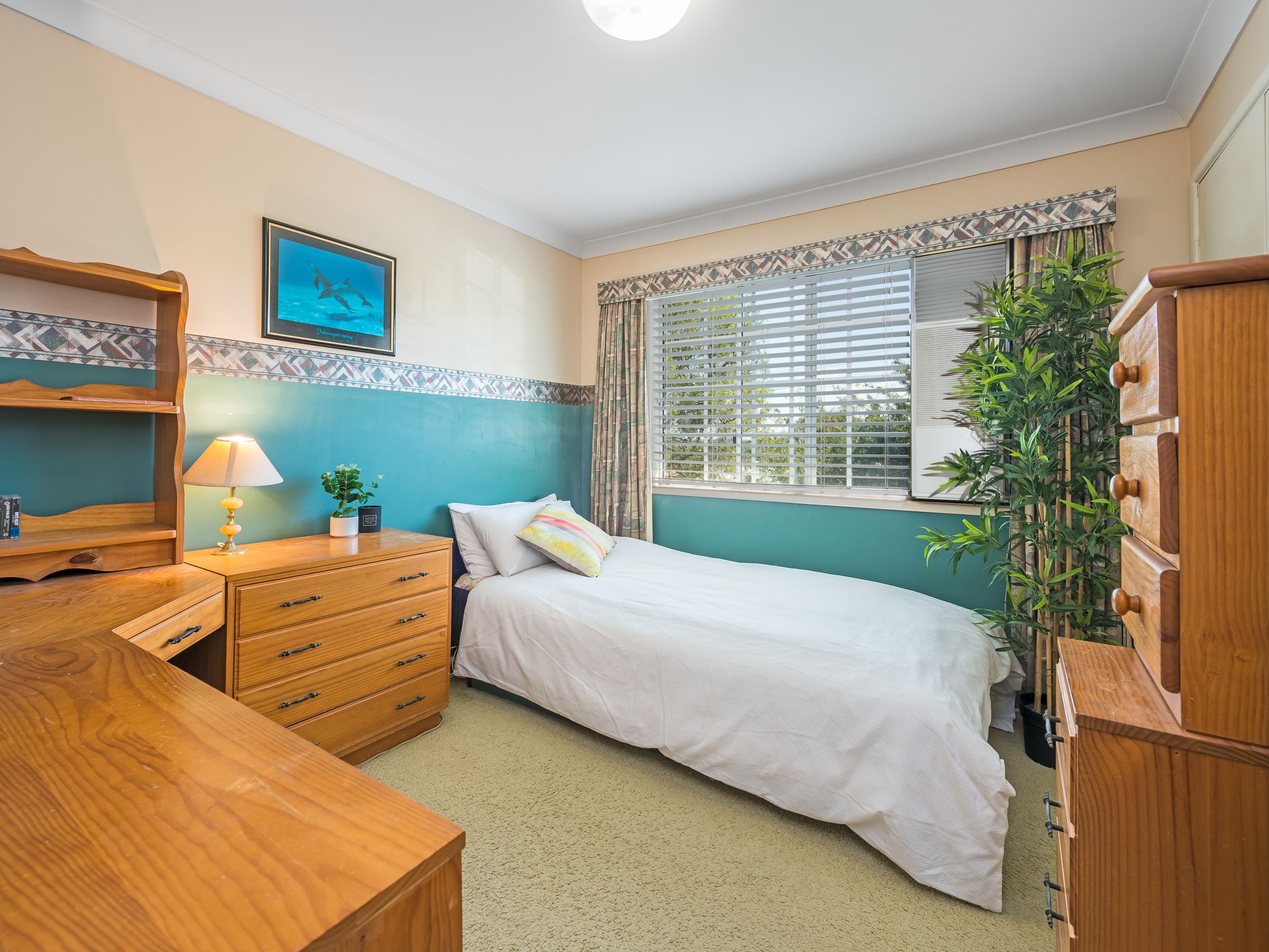 73 Dennis Road, Springwood, QLD 4127