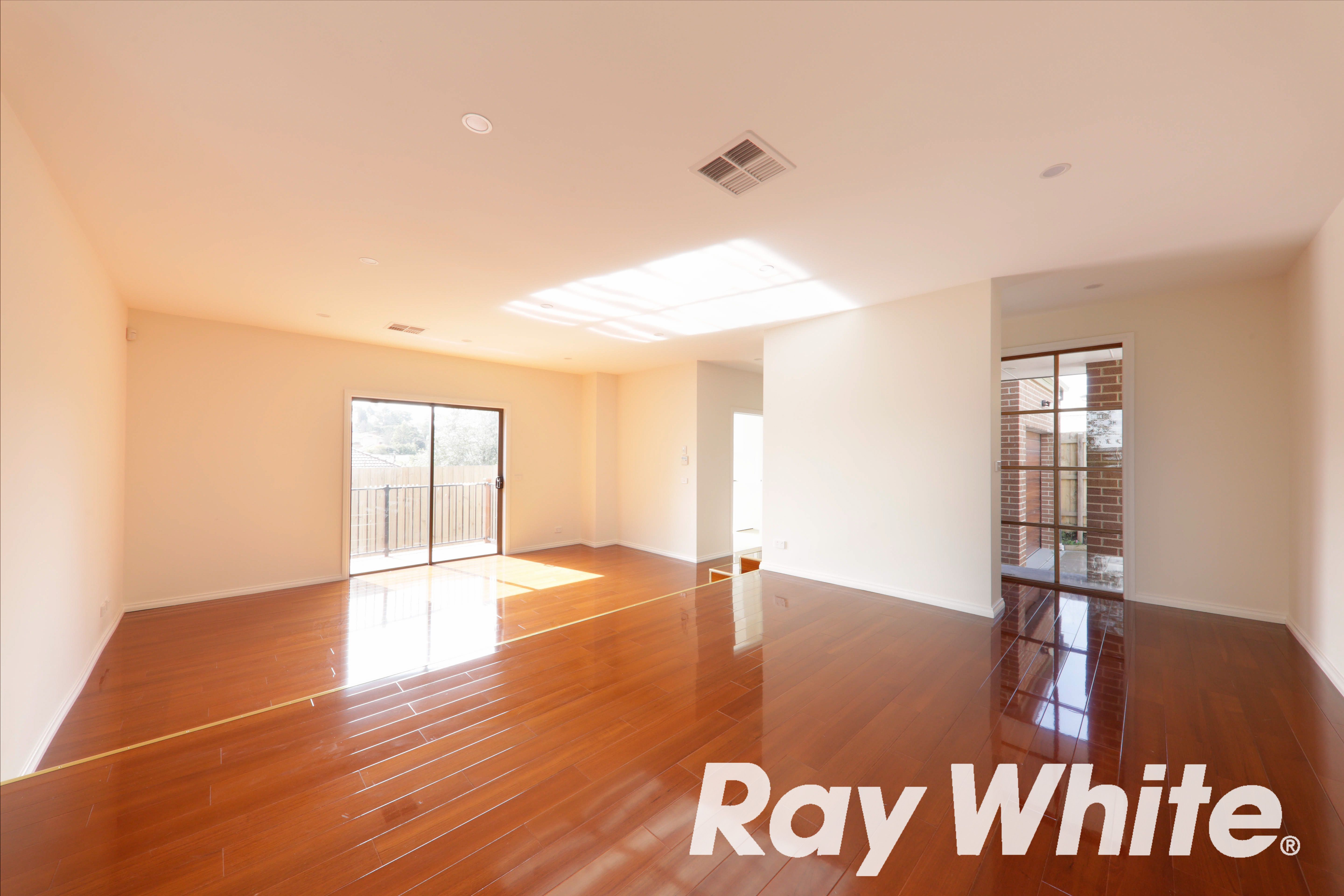 2/30 Winton Street, Burwood, VIC 3125