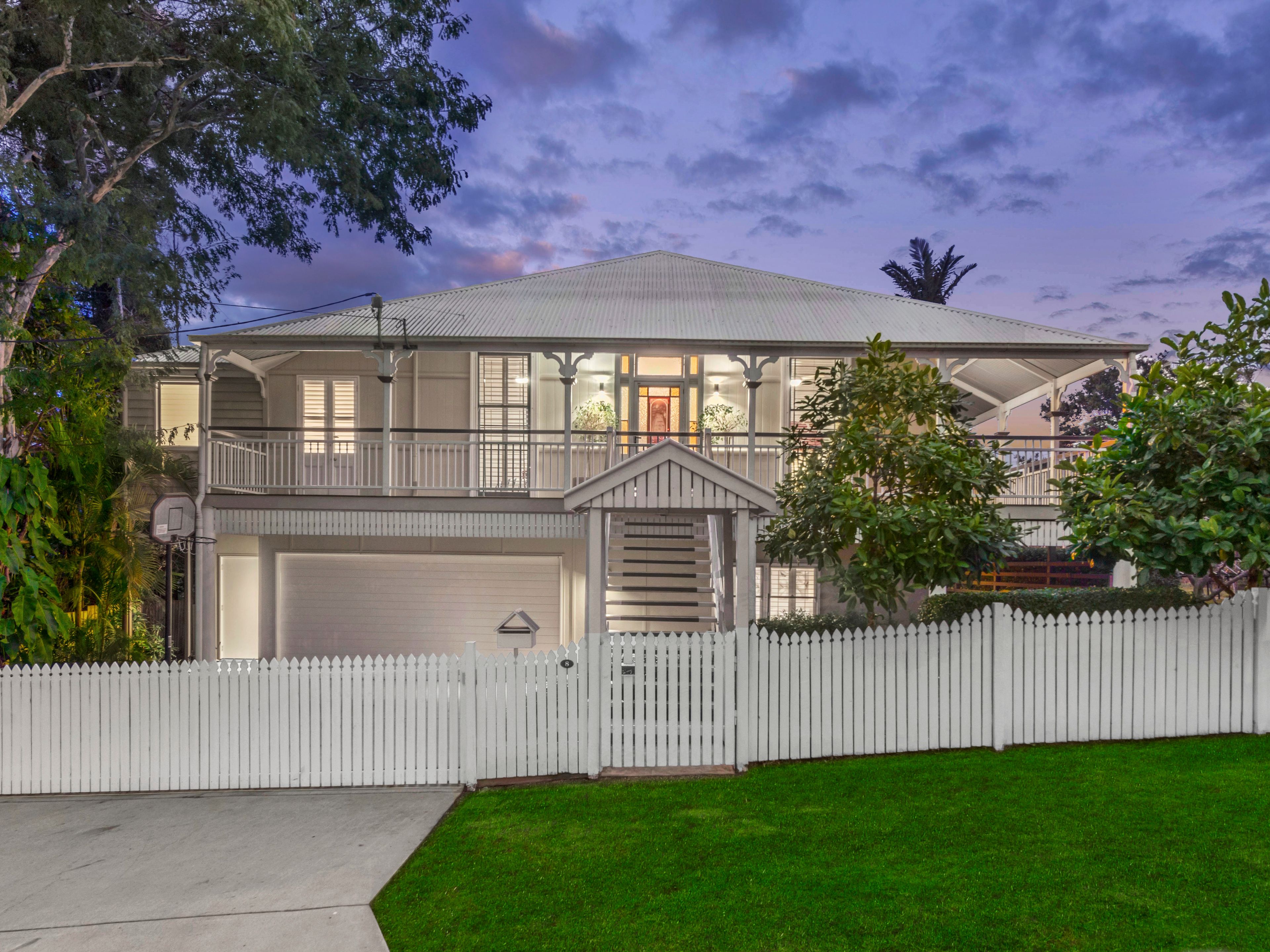 8 Pole Street, Northgate QLD 4013