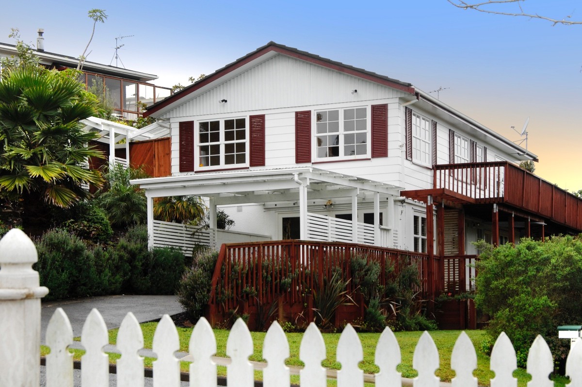 5 Deverell Place, Northcross, North Shore City