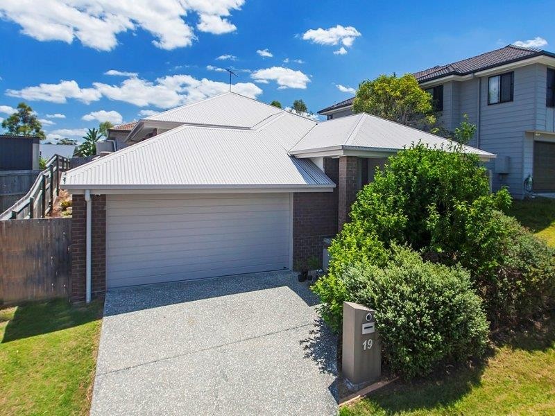 19 Violet Avenue, Springfield Lakes, QLD 4300