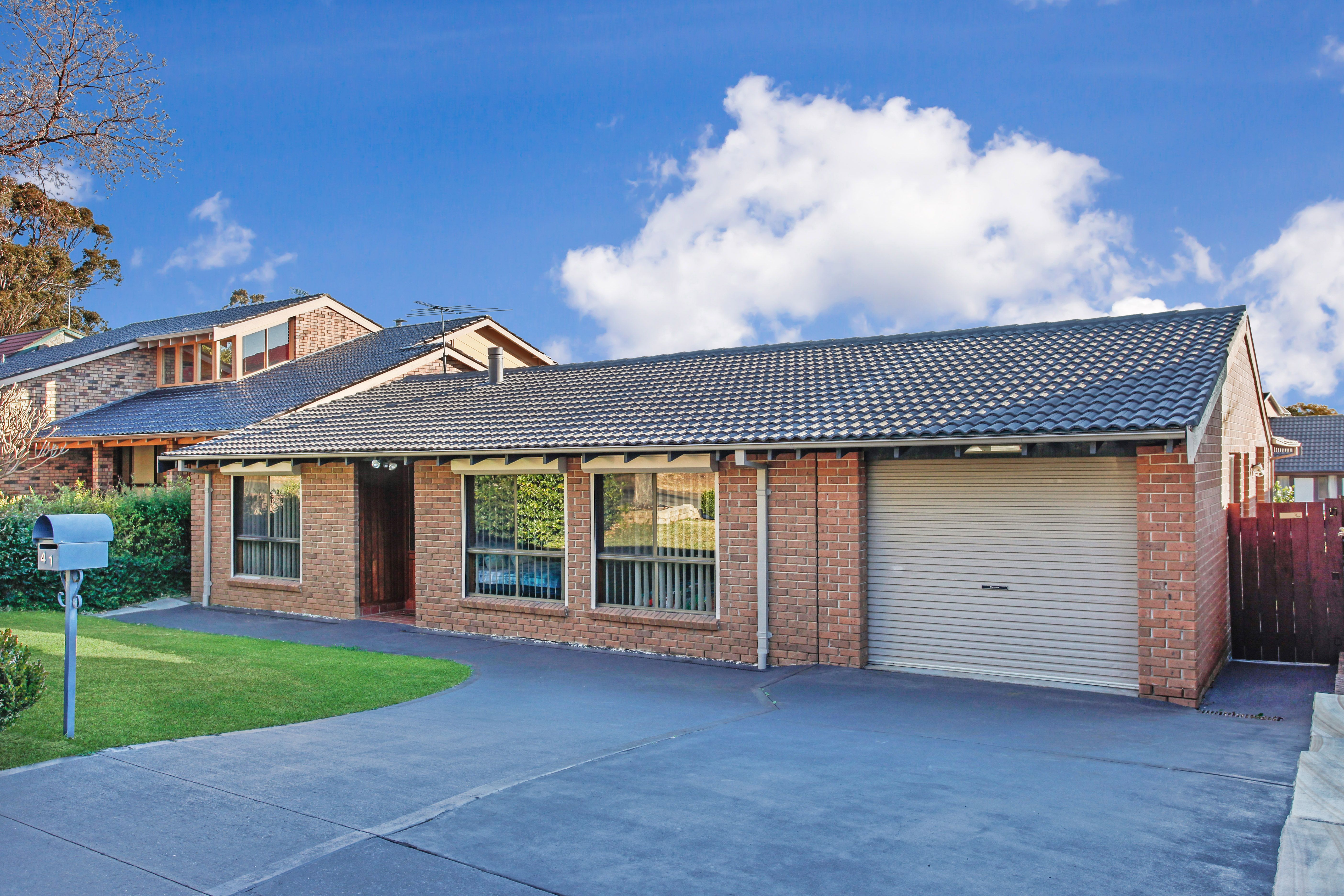 41 Warragamba Crescent