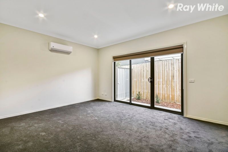 2and7/15 Stamford Crescent, ROWVILLE, VIC 3178