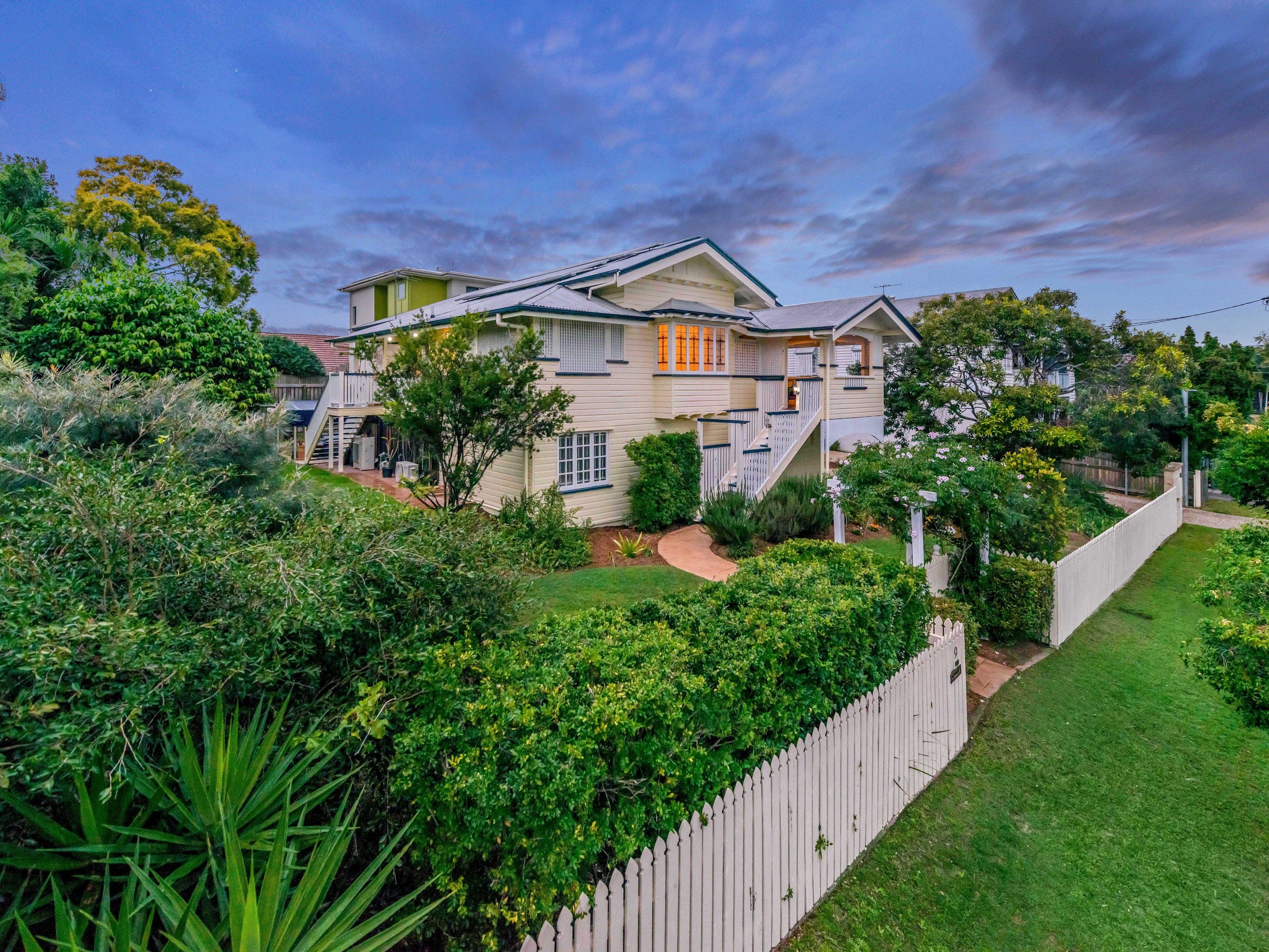 9 Trafalgar Street, Morningside, QLD 4170