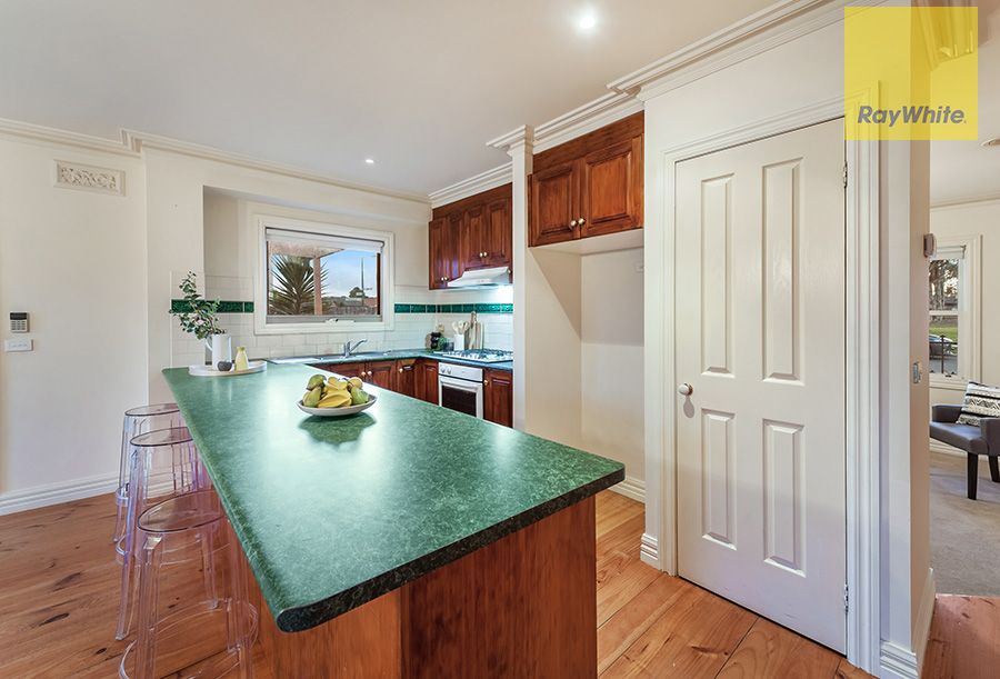 2 Simmonds Place, Roxburgh Park, VIC 3064