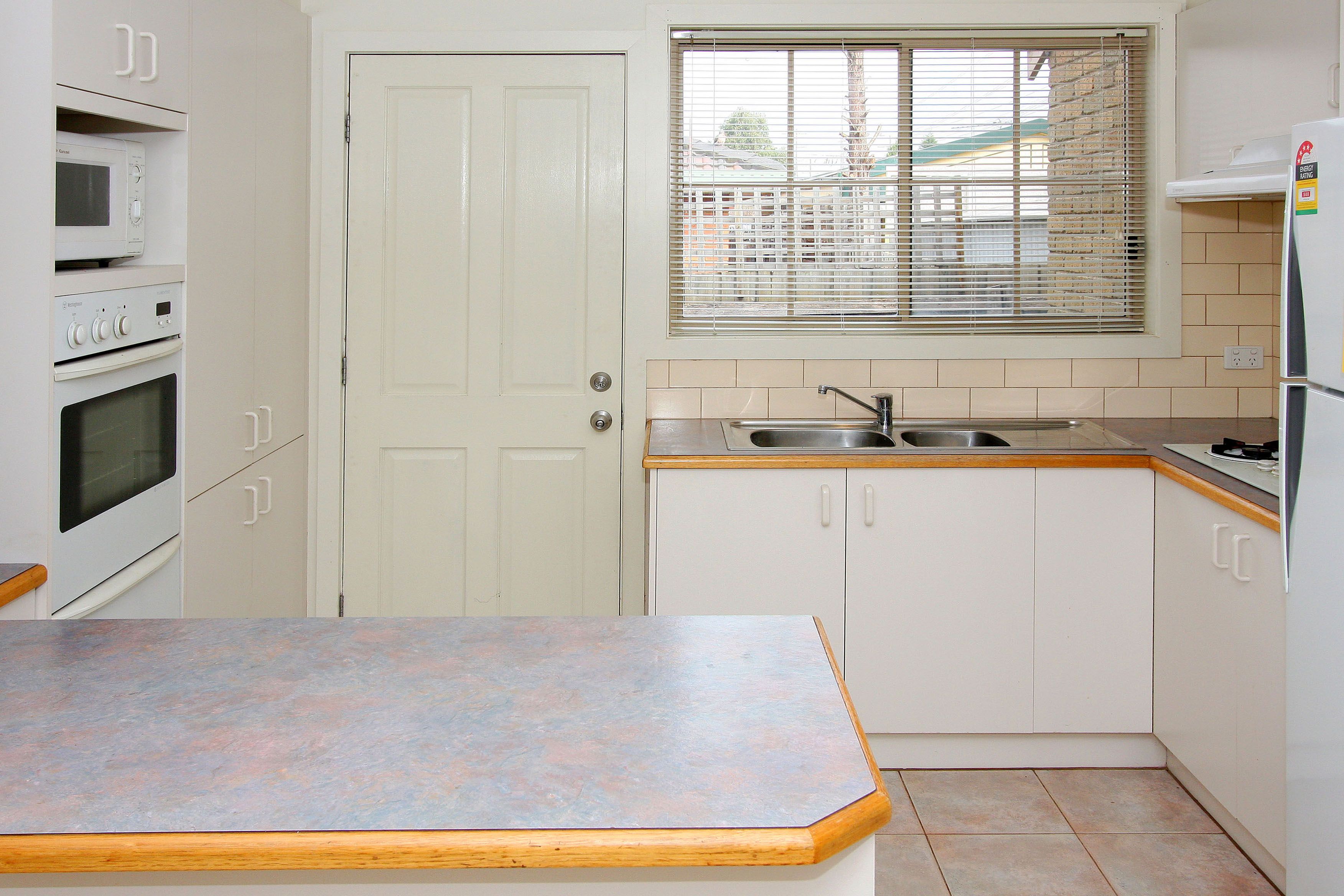 2 Bianchi Close, Mill Park, VIC 3082