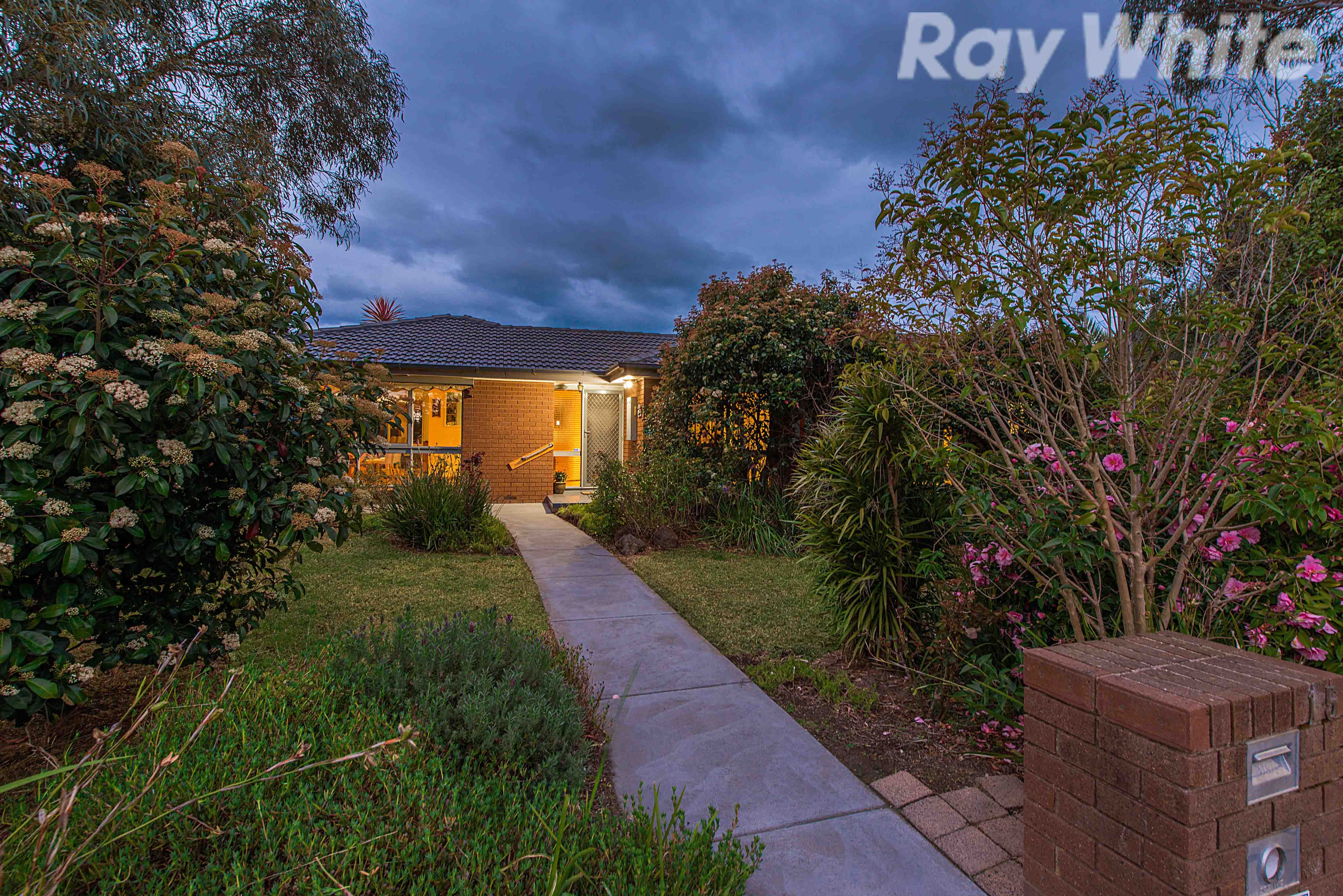 15 Natasha Close, Ferntree Gully, VIC 3156