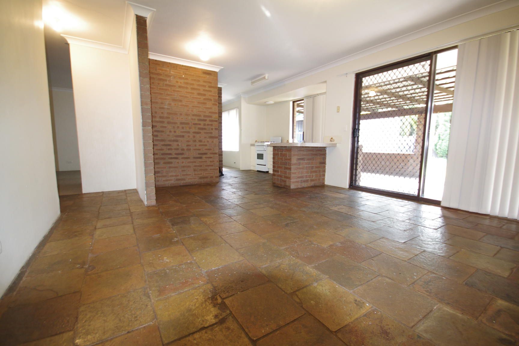 8 Crucis Close, Mirrabooka, WA 6061