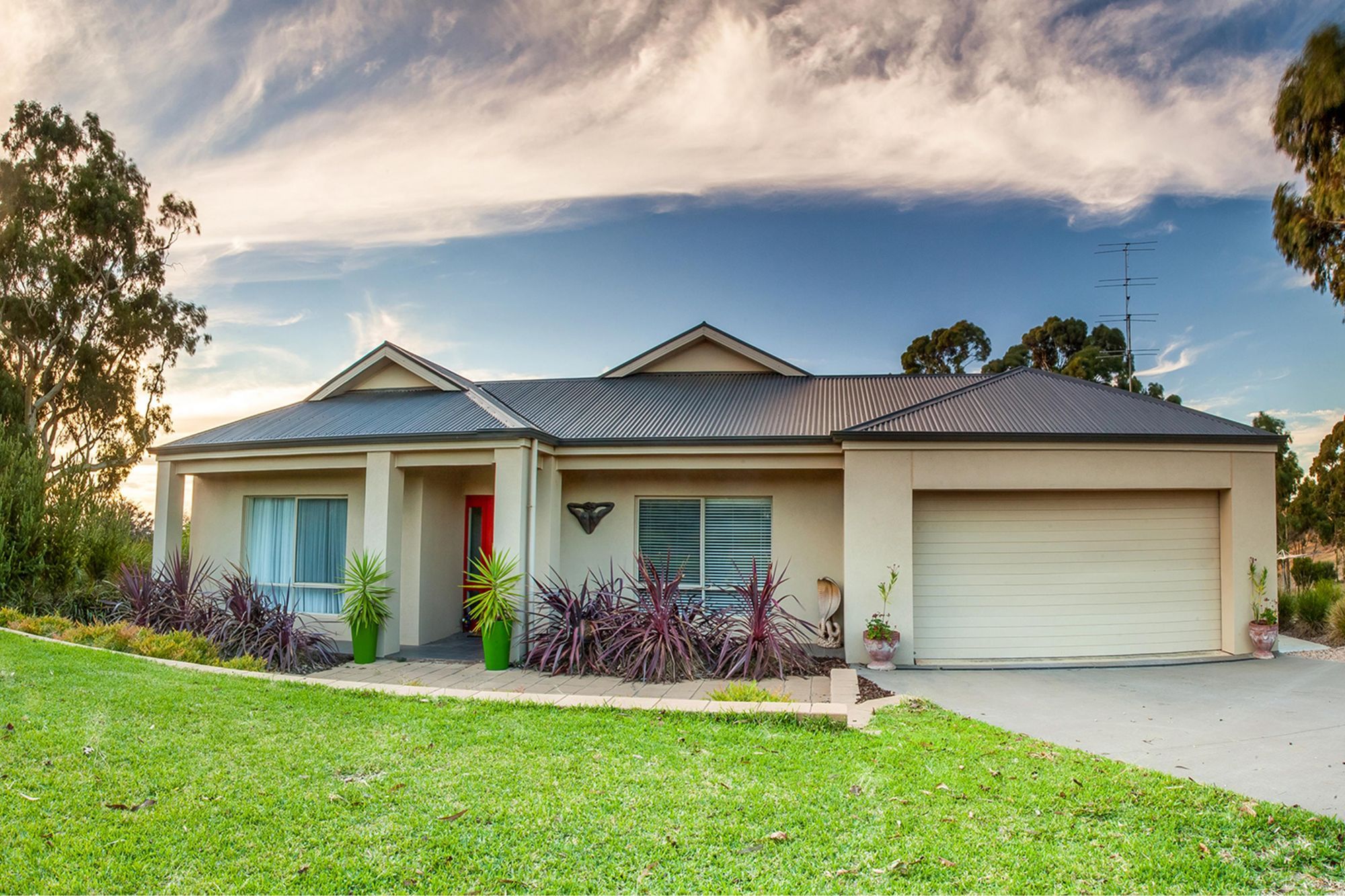 14 Nicklaus Court, Clare, SA 5453