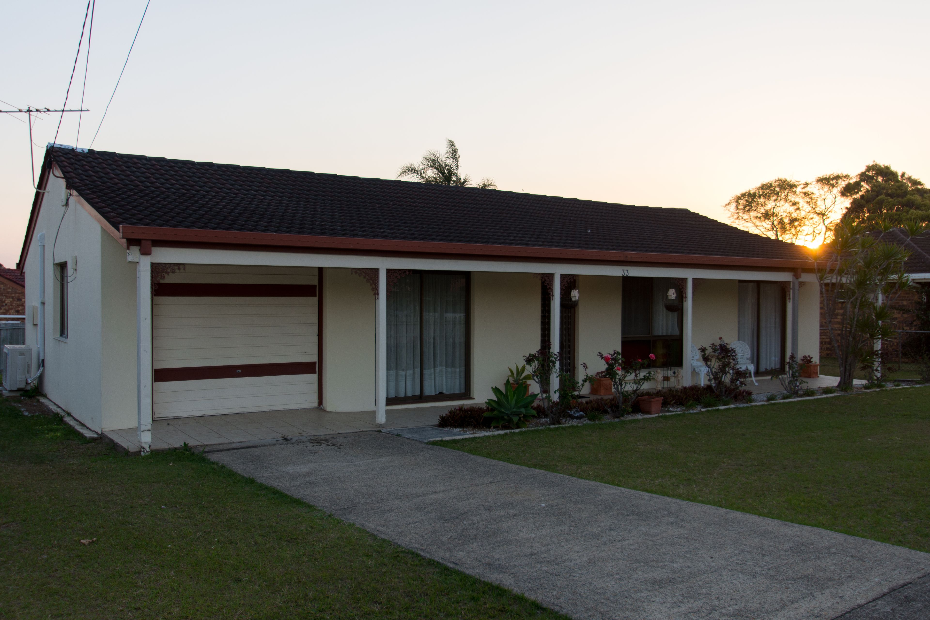 33 Brentwood Drive, Daisy Hill, QLD 4127