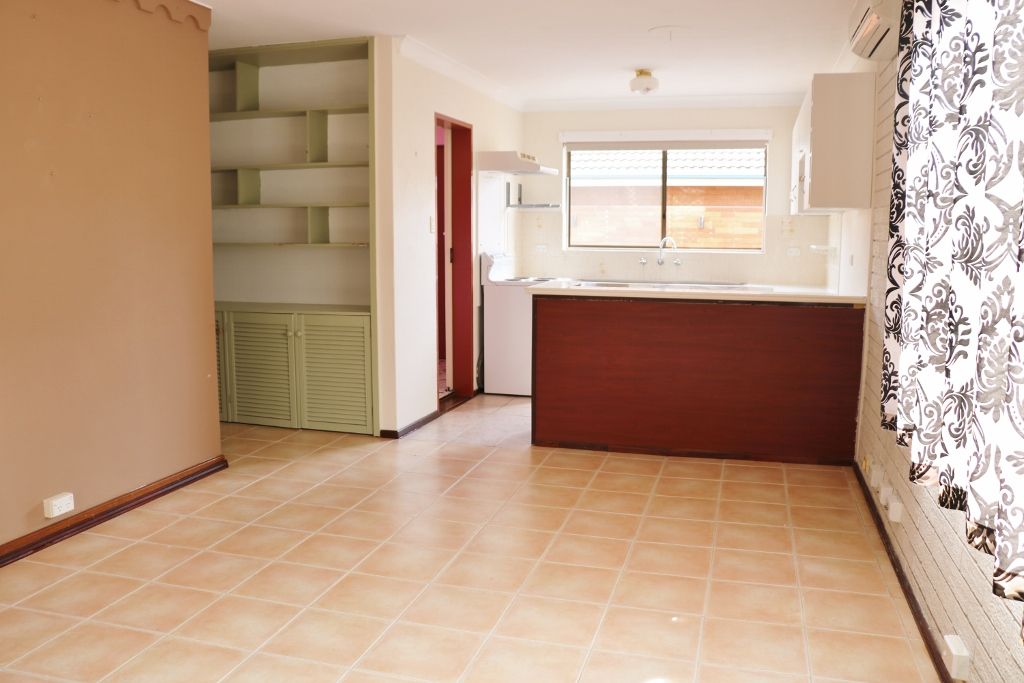 1/39 Atkinson Street, Queanbeyan, NSW 2620