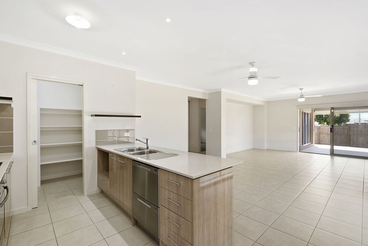 61 Hinton Crescent, Mango Hill, QLD 4509