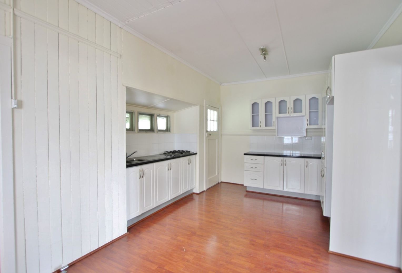 12 Smith Street, Holland Park, QLD 4121