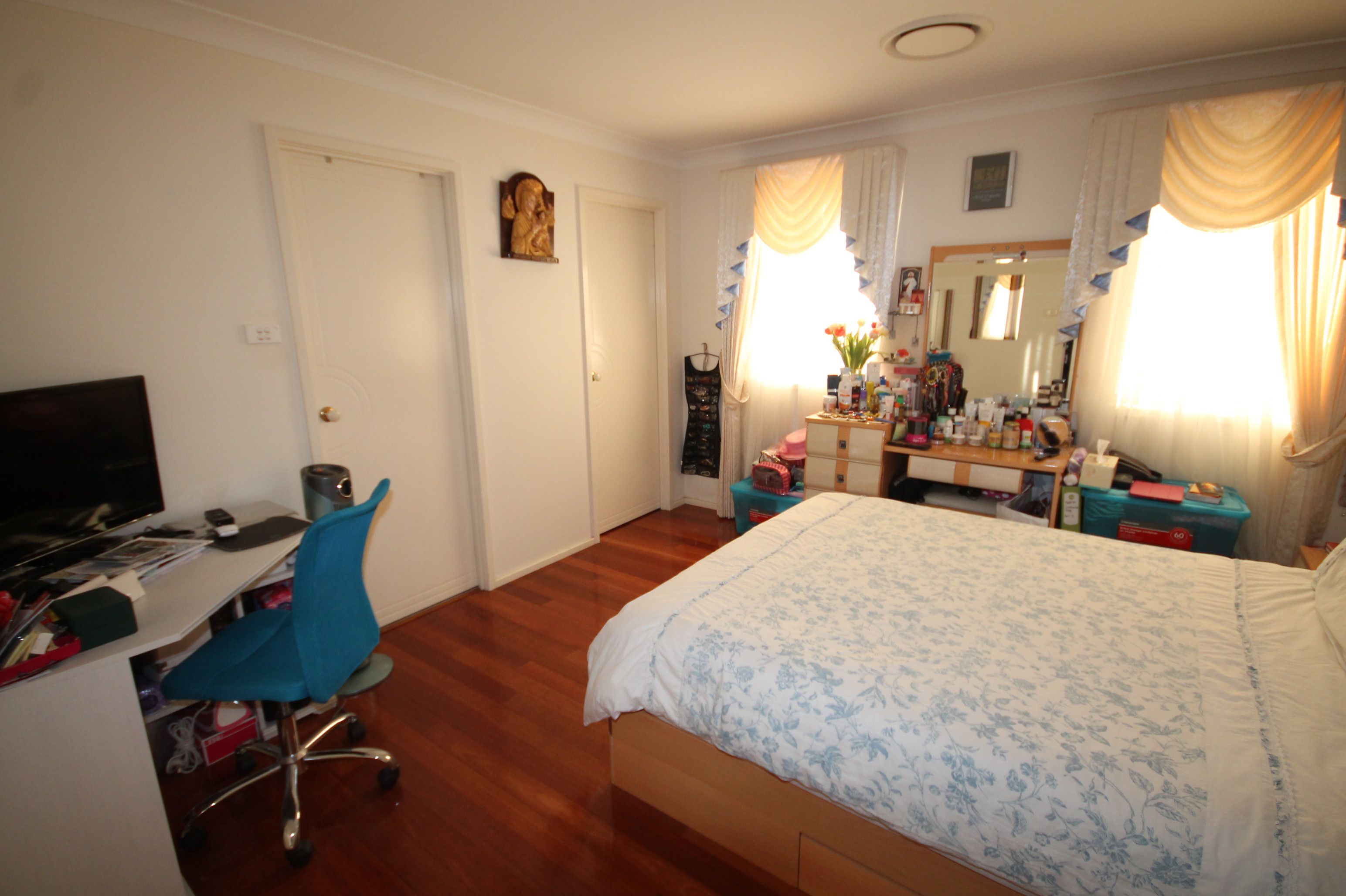 10 Sawtell Close, Hoxton Park, NSW 2171