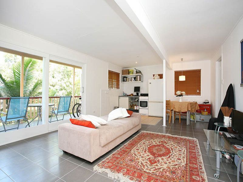 2/6 Eaglie Street, Chapel Hill, QLD 4069