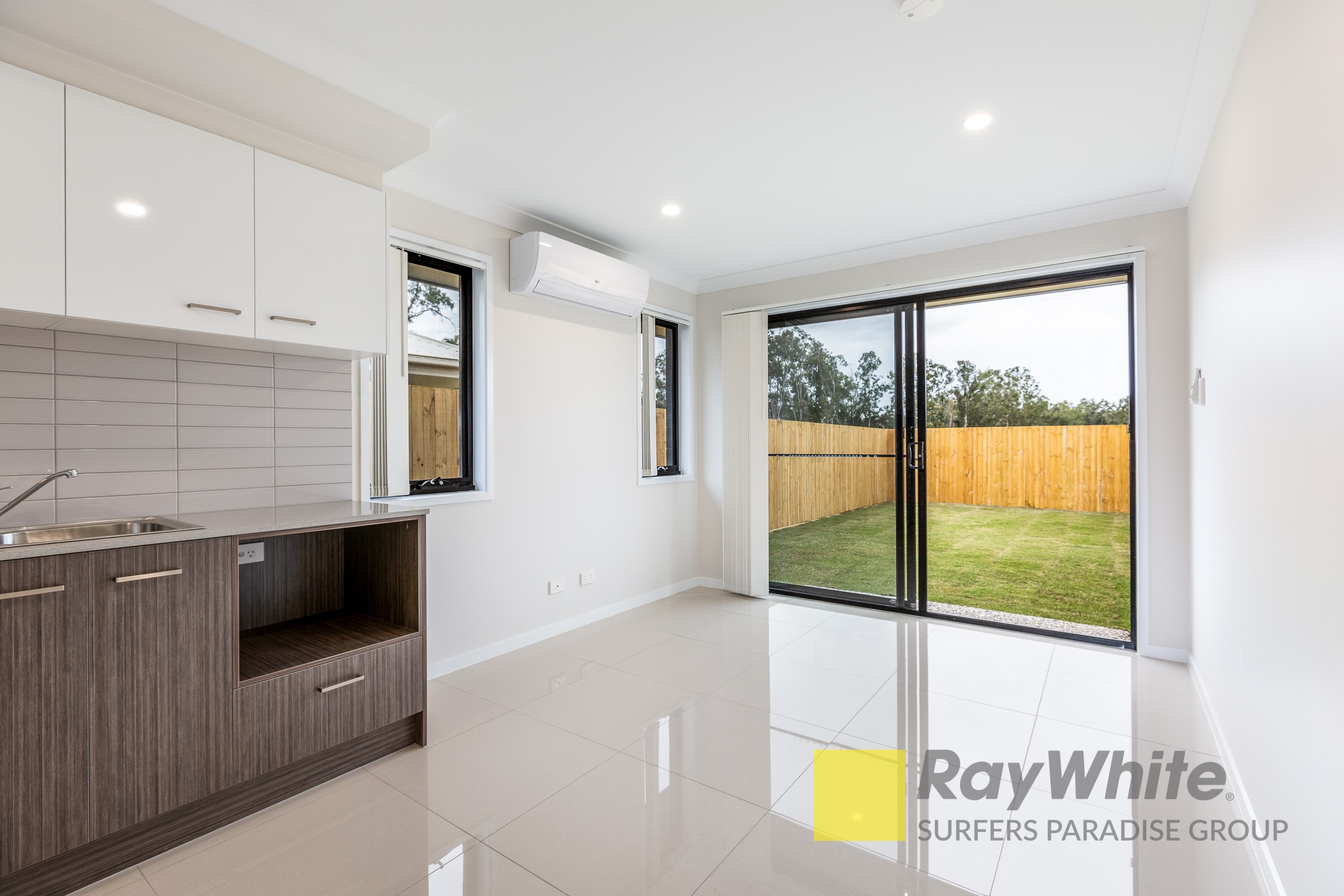 2/41 Locke Crescent, Redbank Plains, QLD 4301
