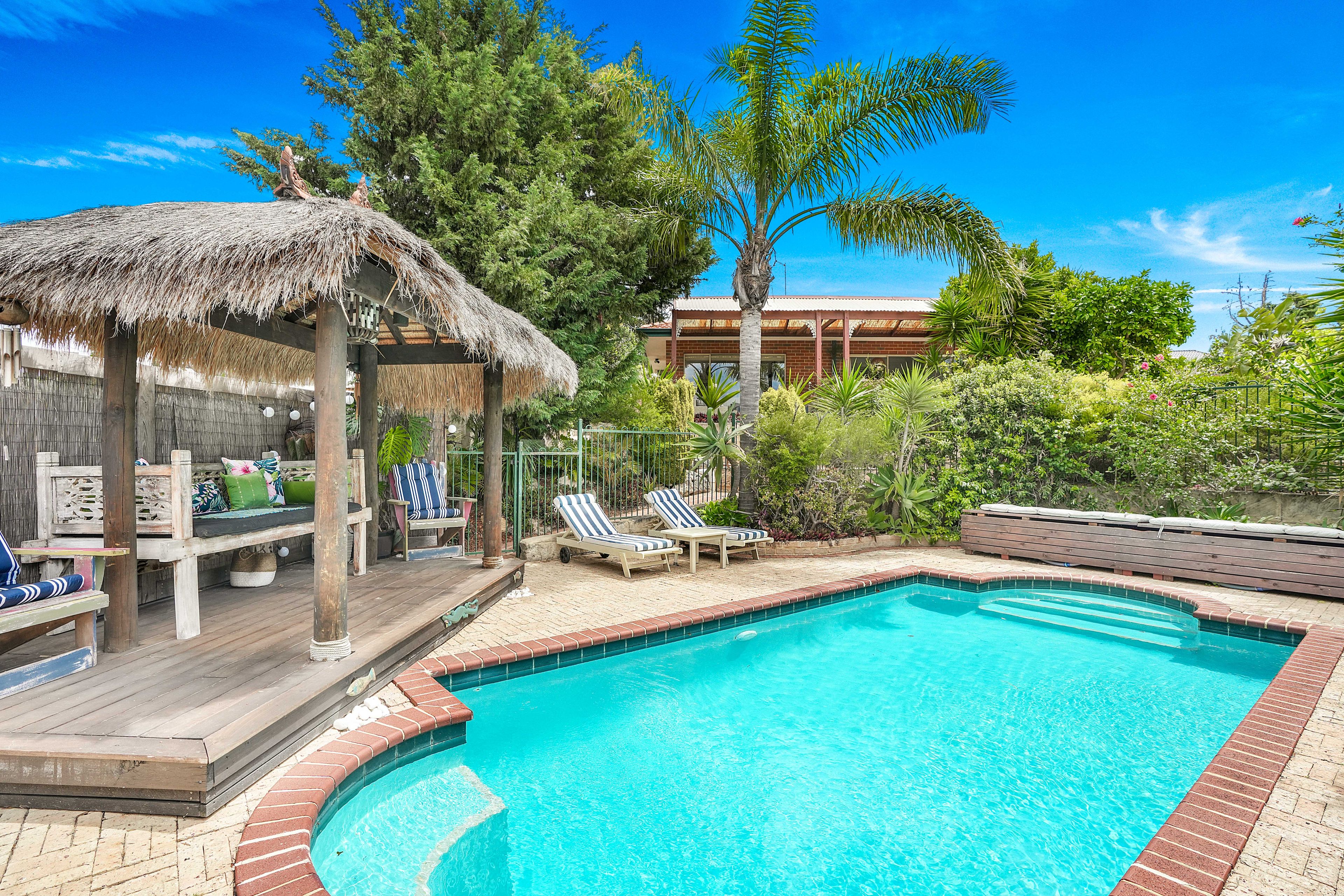 1 Bronte Close, Kallaroo, WA 6025