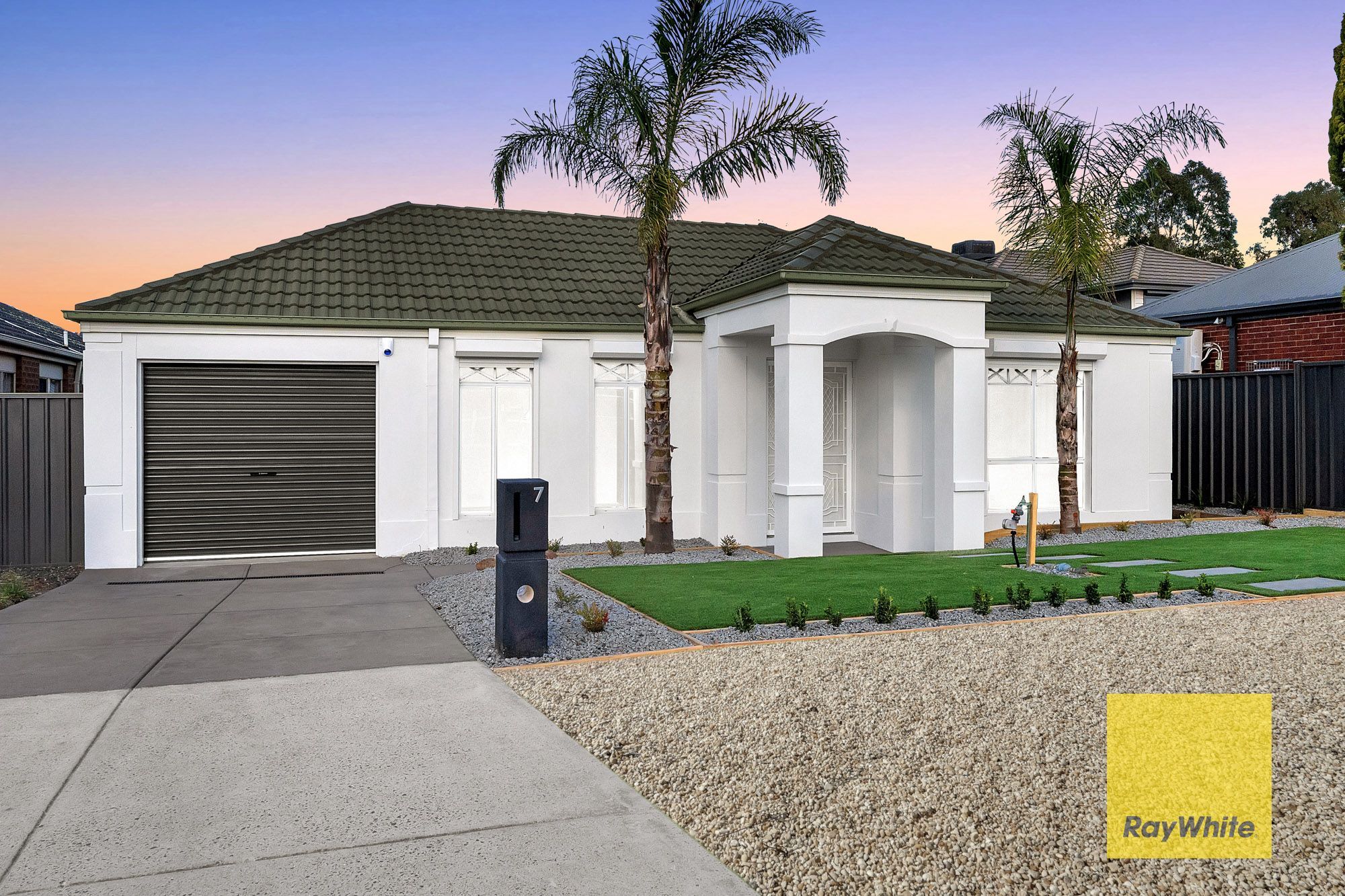 7 Coburn Way, Caroline Springs, VIC 3023