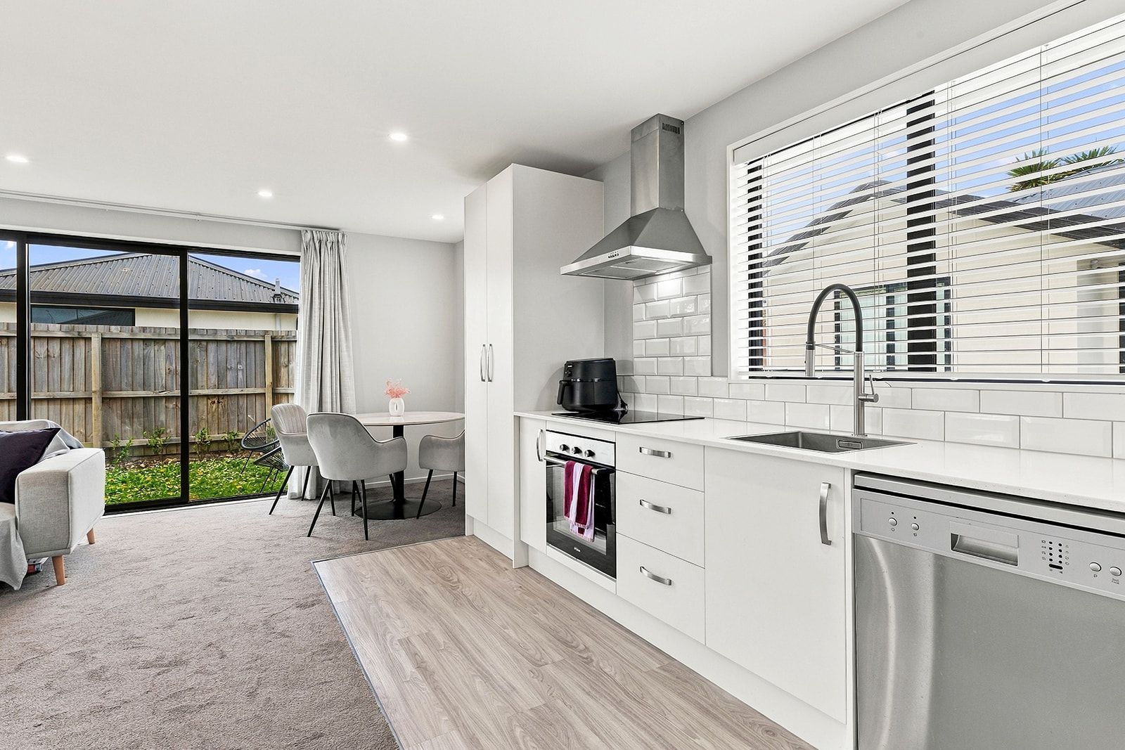 3/30A Northcote Road, Northcote, North Shore City