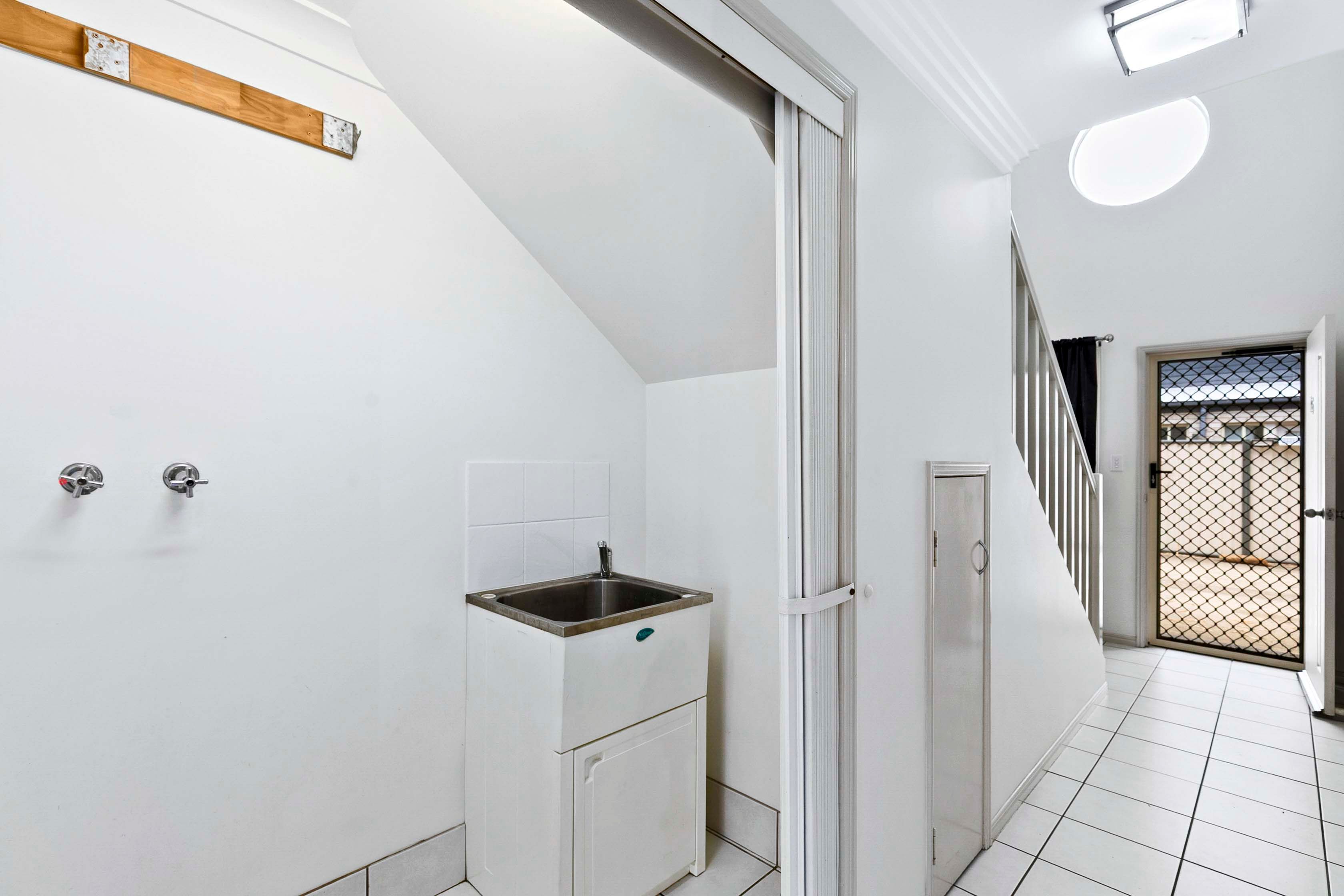 16/66 Winchelsea Street — photo 12 of 15