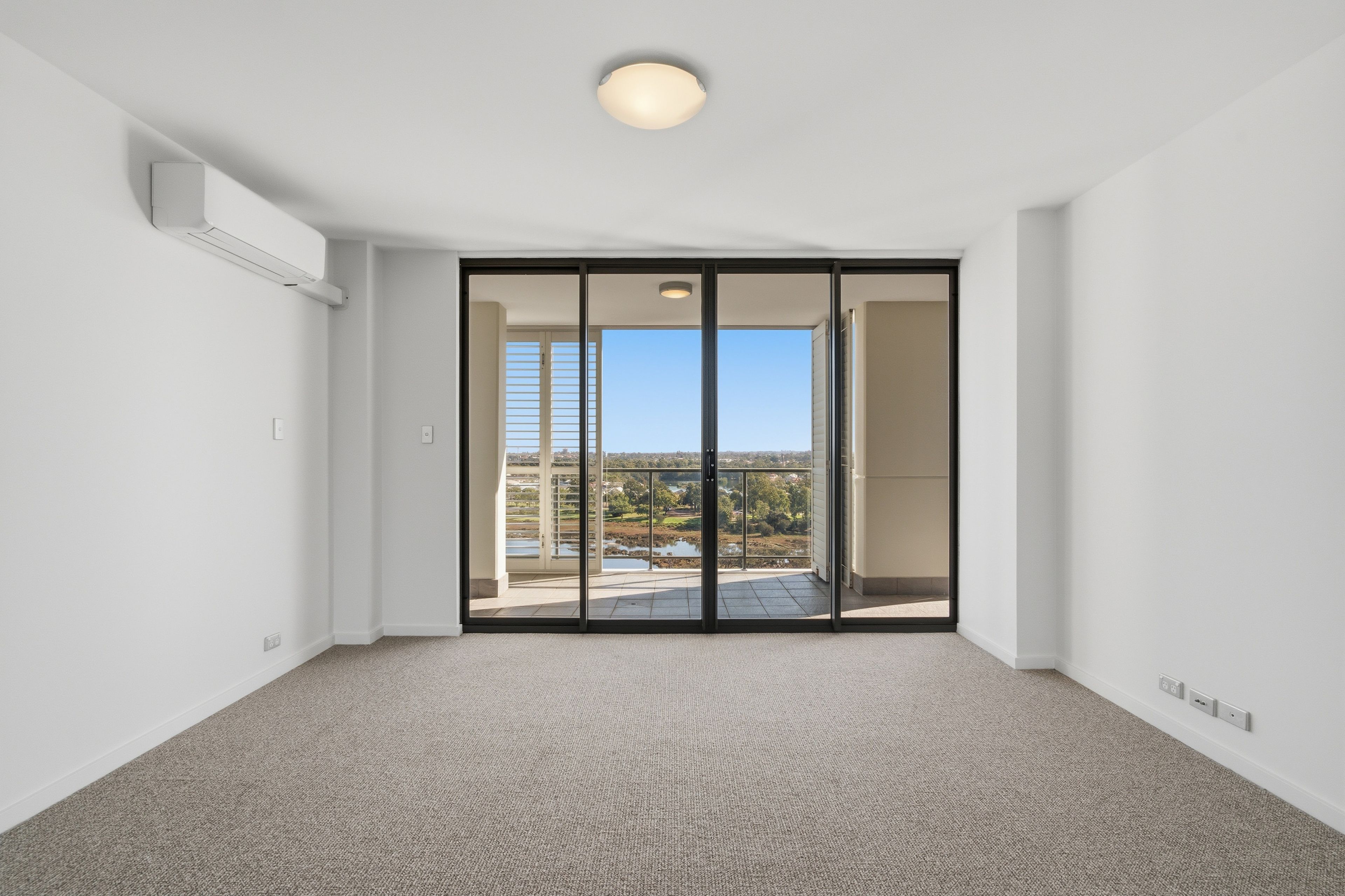 70/18 Tanunda Drive — photo 19 of 30