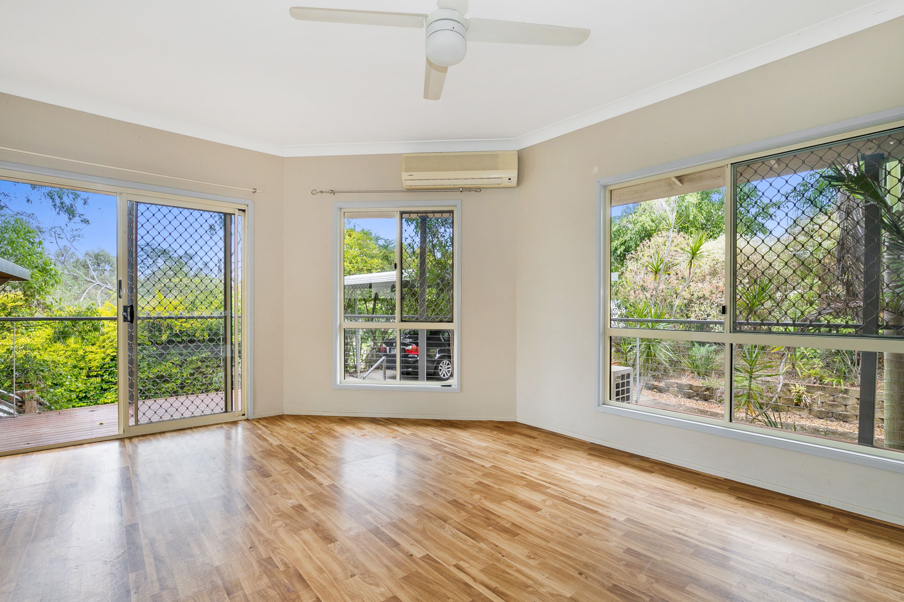 15 Elkhorn Street, Fernvale, QLD 4306