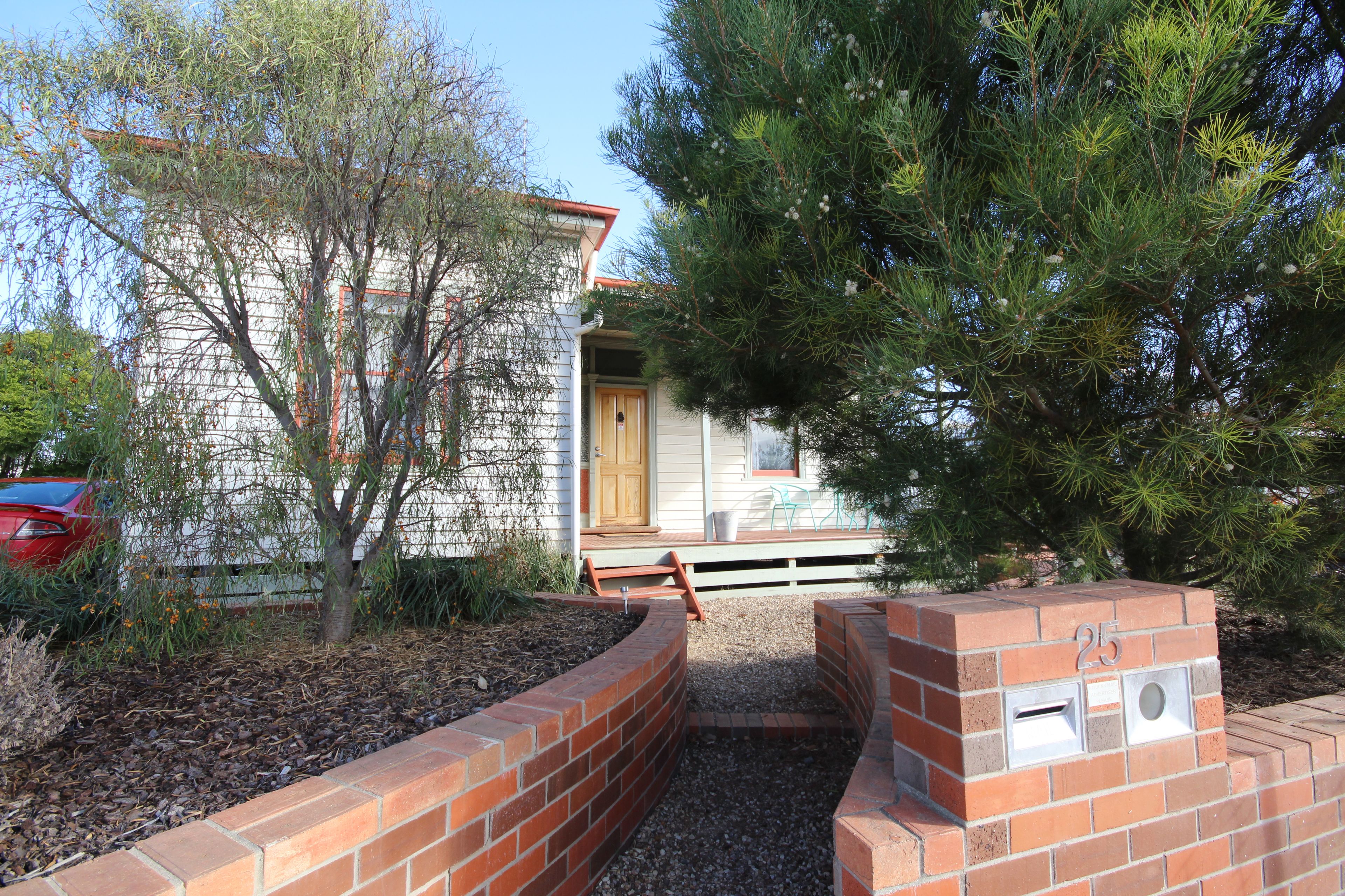 25 Errett Street, Horsham VIC 3400