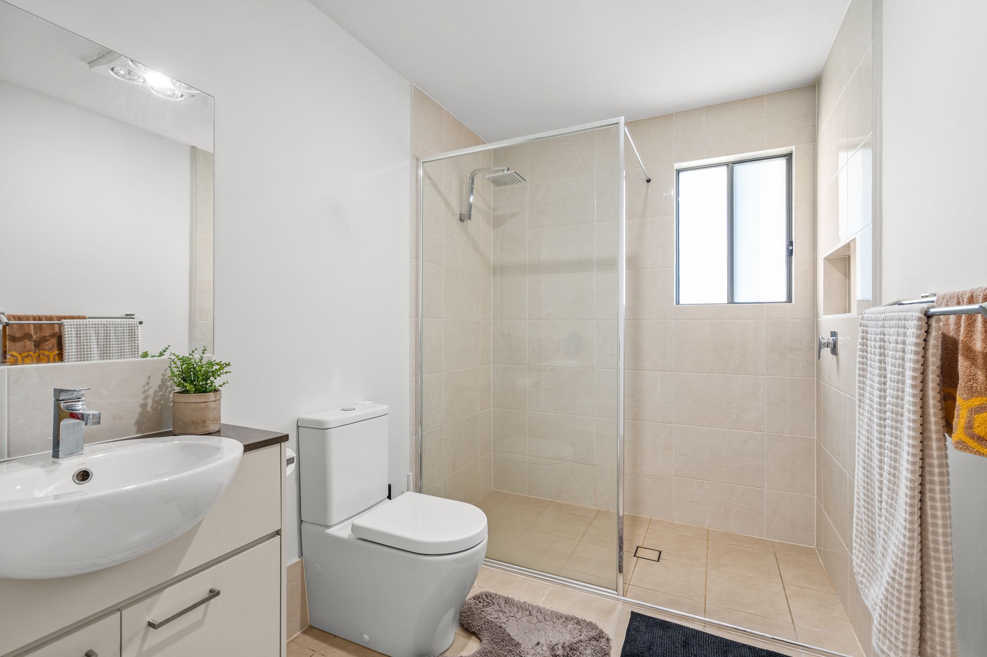 60B Brookfield Street — photo 7 of 14