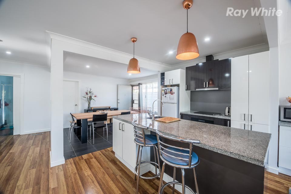 1/128 Scott Grove, Kingsbury, VIC 3083