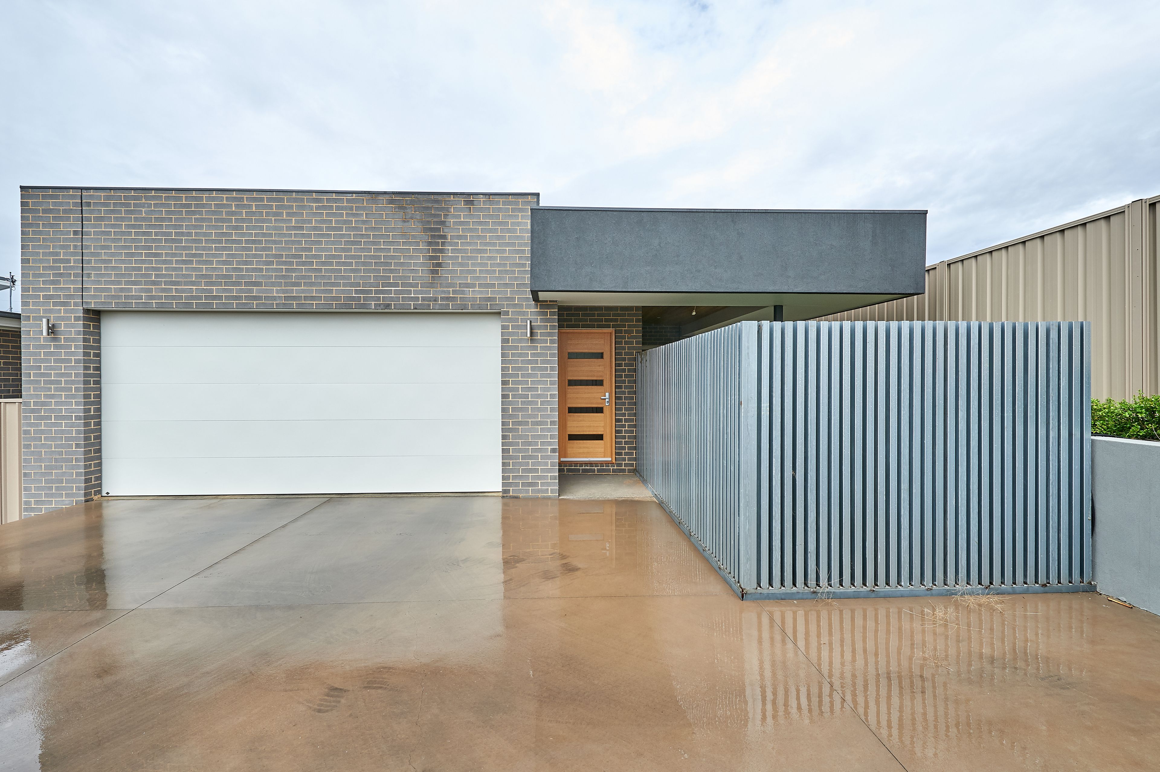 2/6 Rose Place, BOOROOMA, NSW 2650
