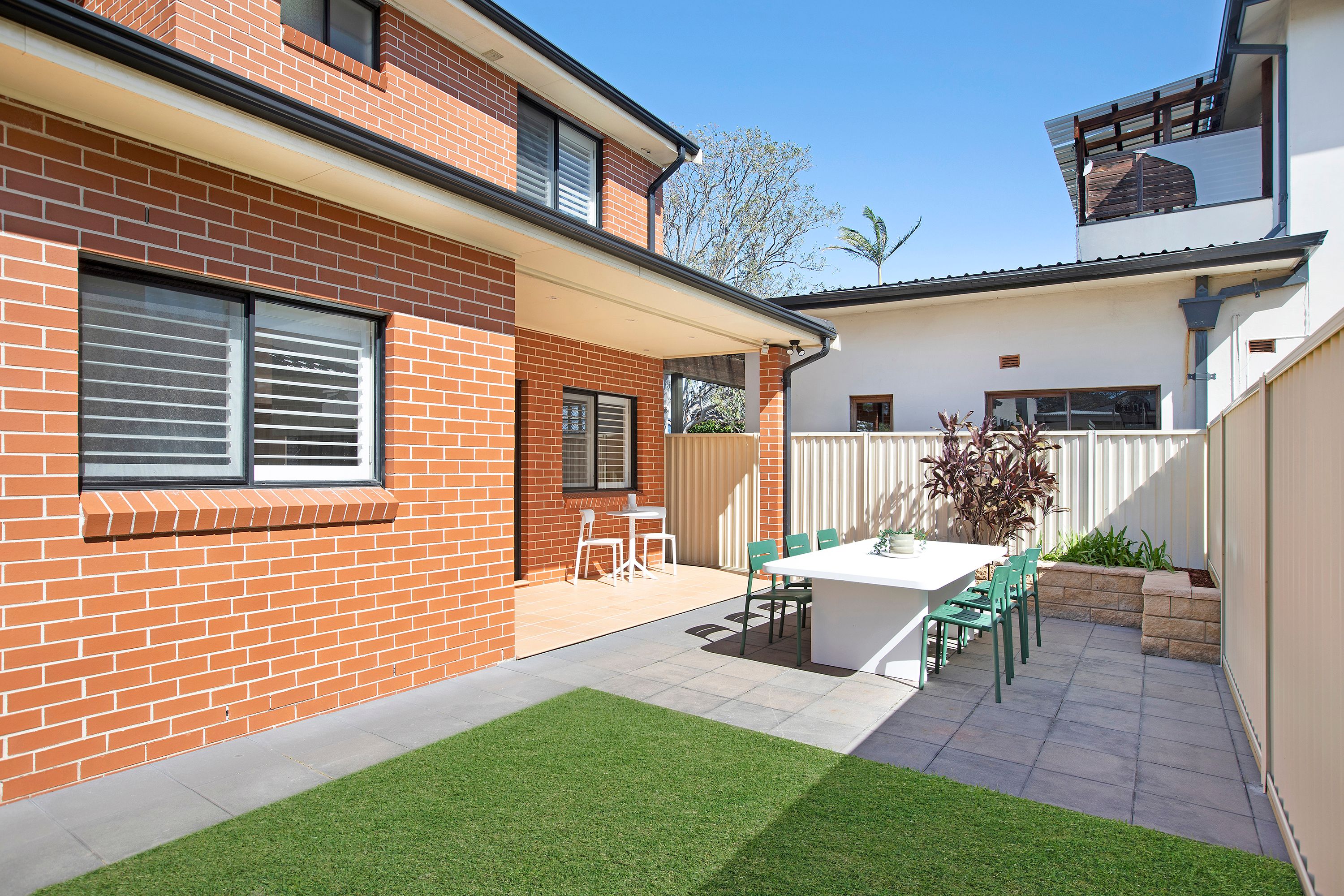 1 CAREY Street — photo 4 of 10
