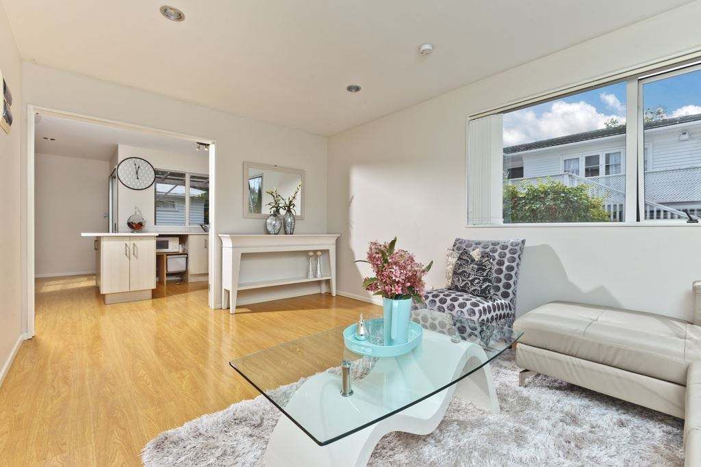 184 Archers Road, Glenfield, North Shore City