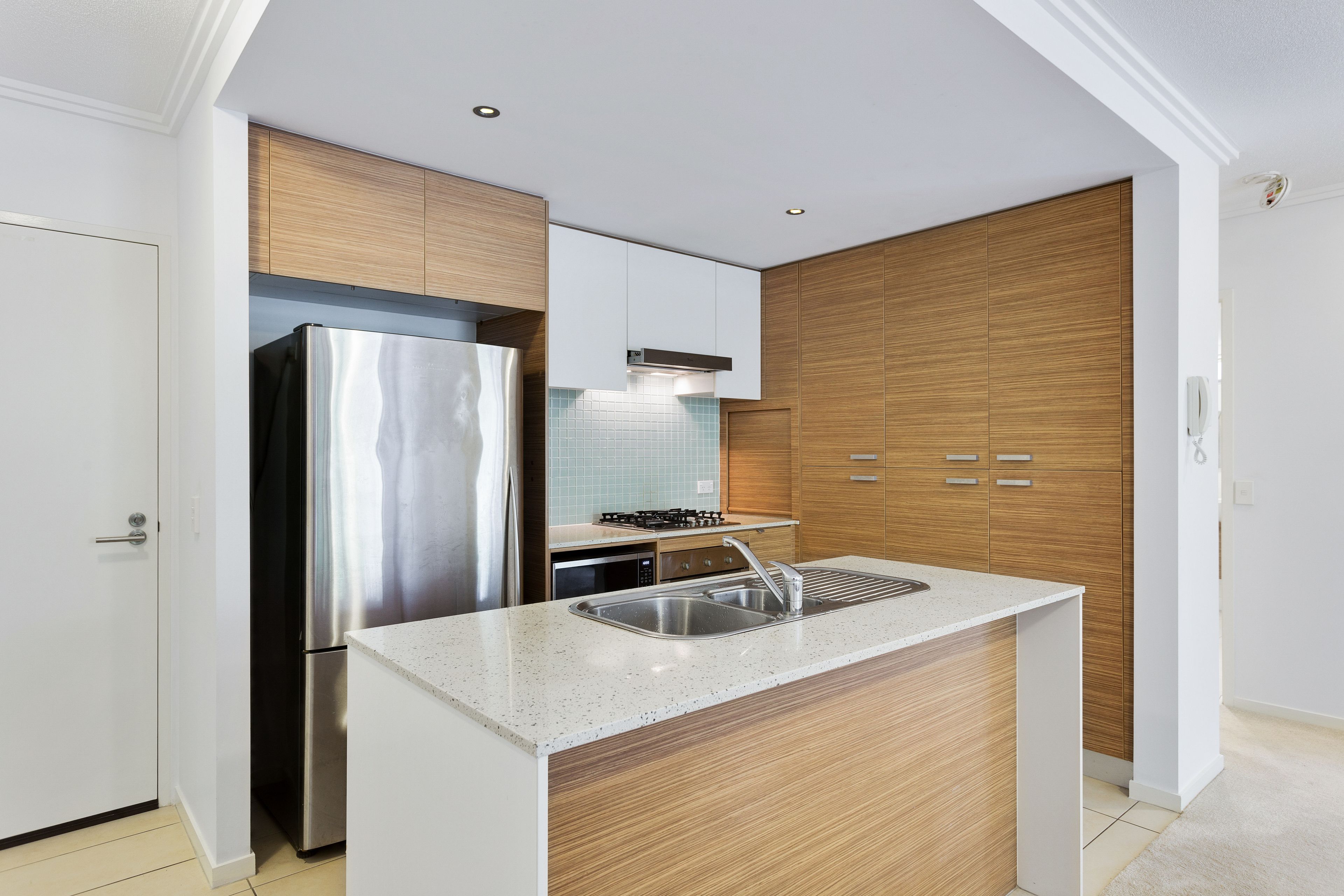 2/154 Musgrave Avenue, Southport, QLD 4215