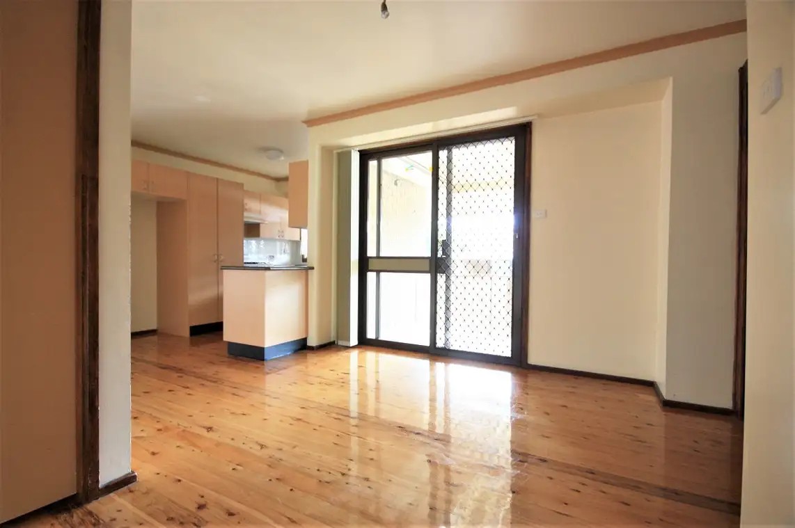 12 Buttercup Place, Macquarie Fields, NSW 2564